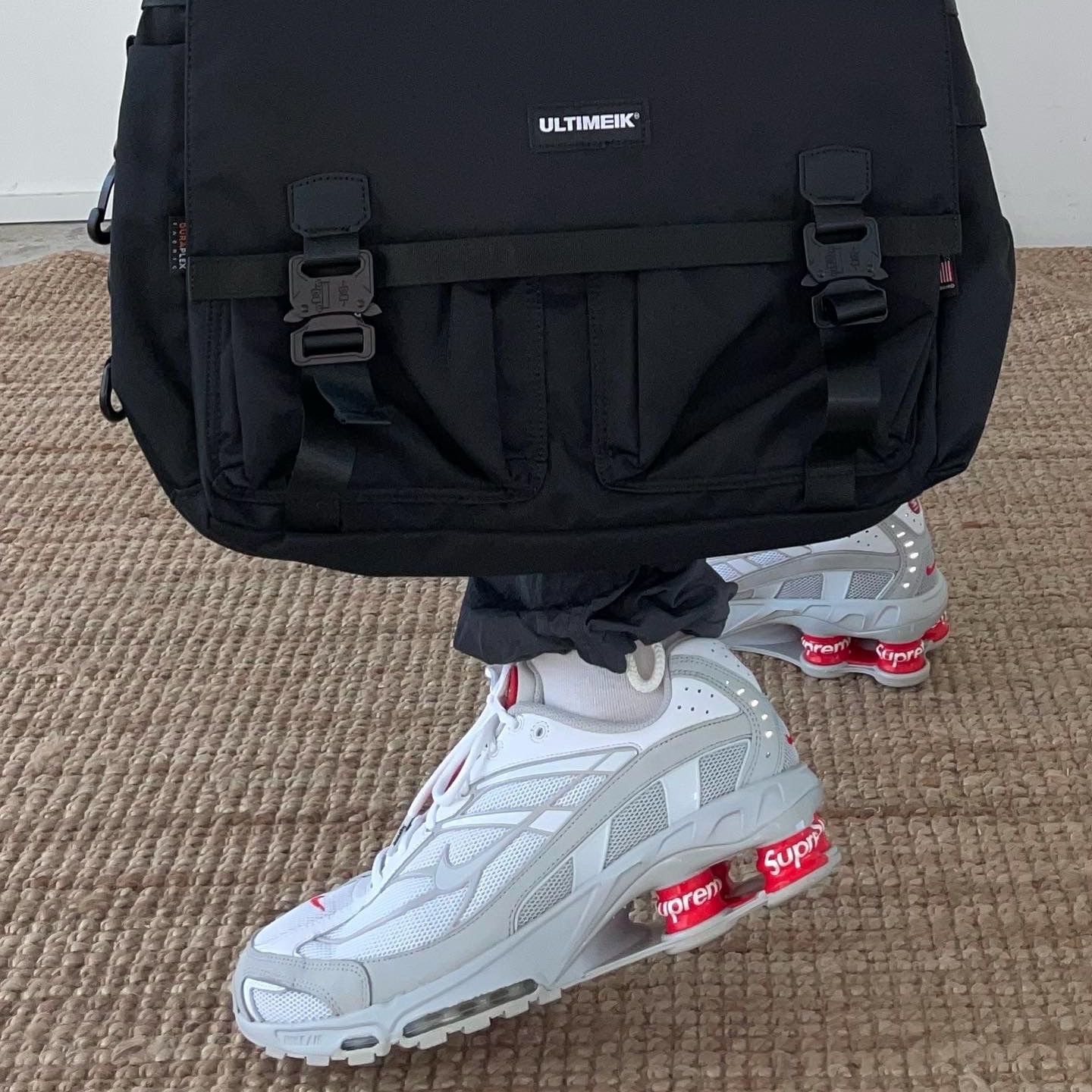 Nike x Martine Rose Shox MR4 White, Nike x Supreme Shox Ride 2 SP White 착용 스타일 - 2