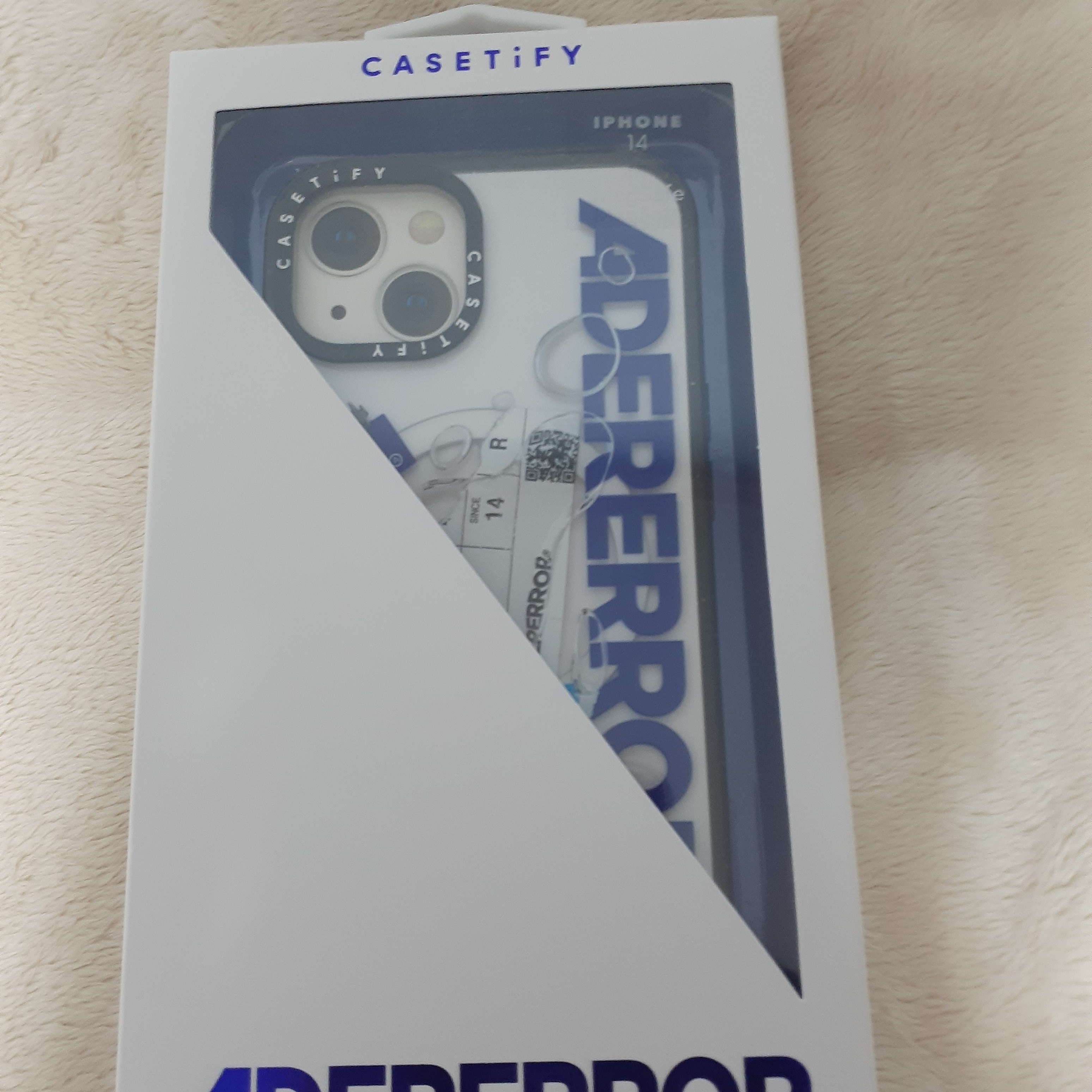 Casetify x Ader Error iPhone Sticker Magsafe Case Clear 착용 스타일 - 1