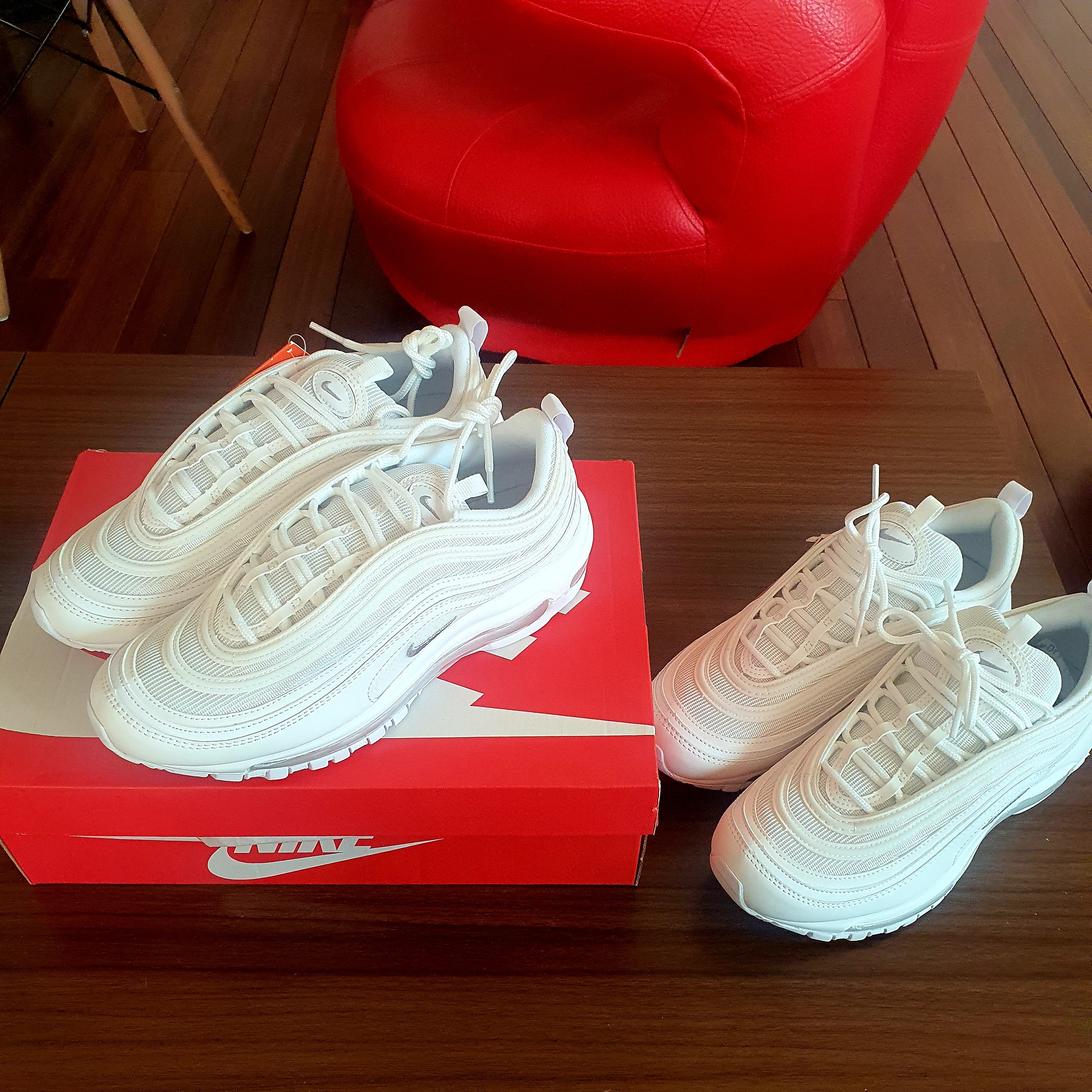 Nike Air Max 97 Triple White Wolf Grey 착용 스타일