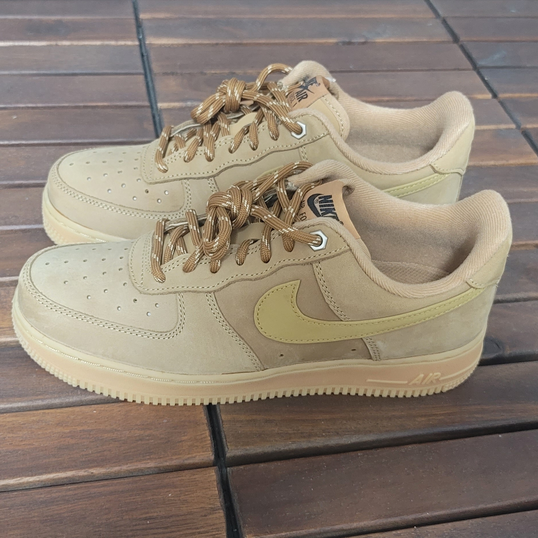Nike Air Force 1 '07 WB Flax 착용 스타일 - 1