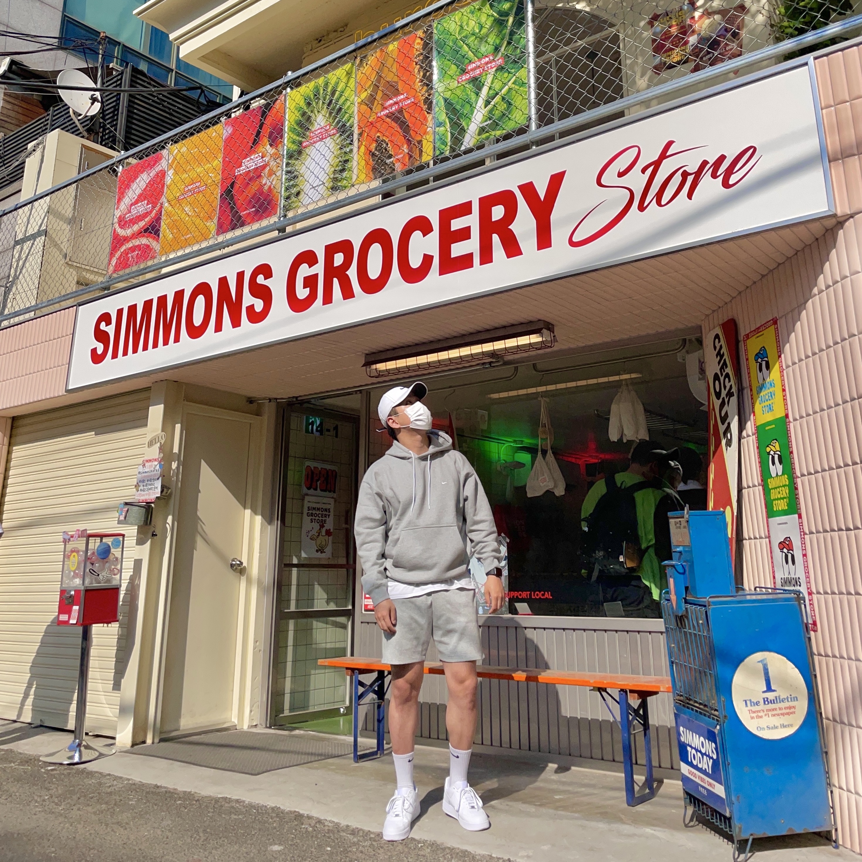 Nike Air Force 1 '07 Low White, Nike NRG Solo Swoosh Fleece Hoodie Dark Grey Heather - Asia 착용 스타일