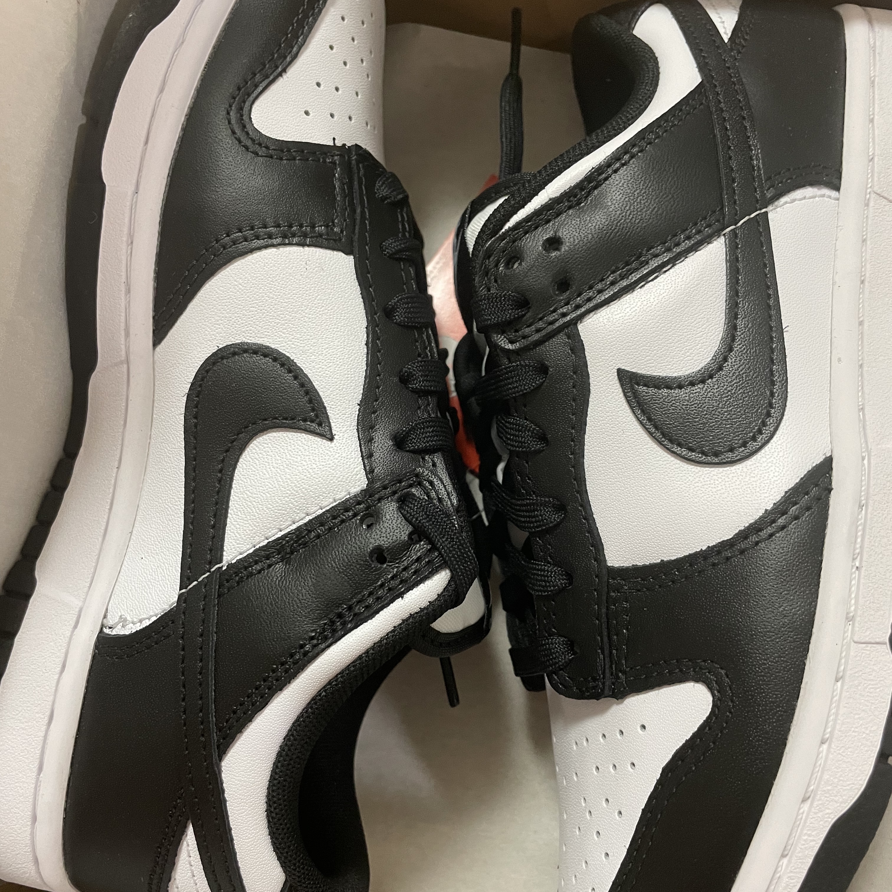 Nike Dunk Low Retro Black 착용 스타일