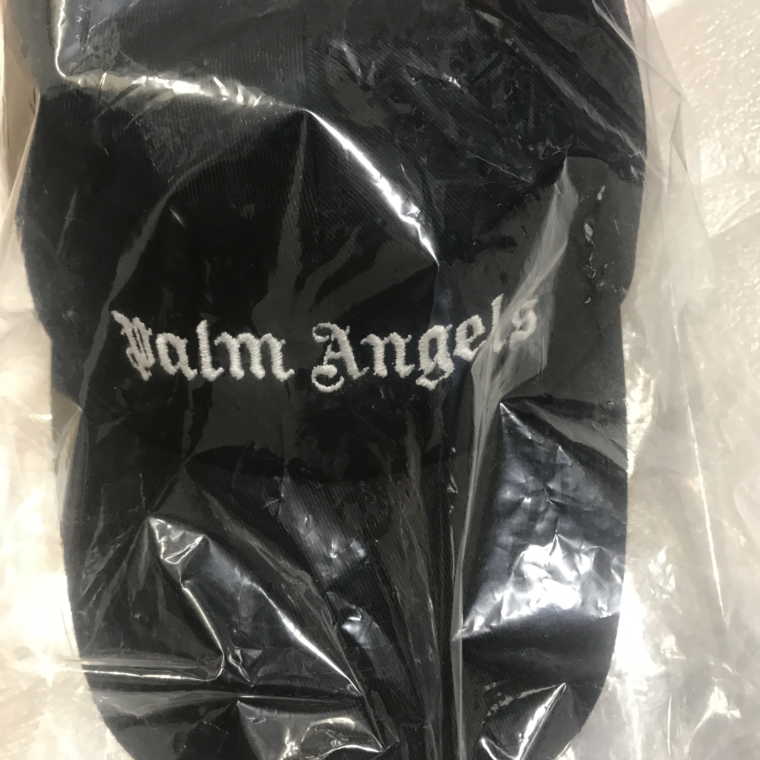 Palm Angels Black Logo Cap Black White 착용 스타일 - 4