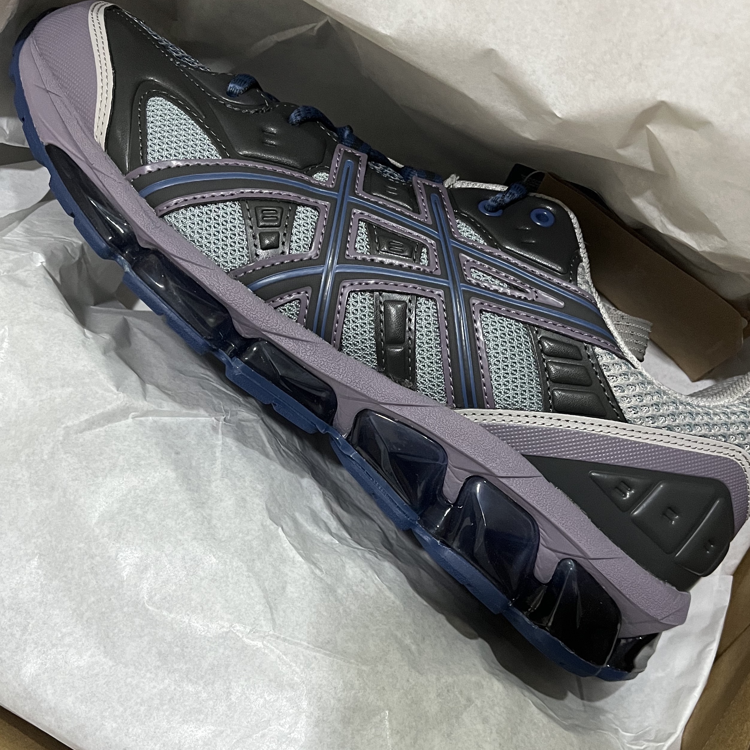 Asics US3-S Gel-Quantum 360 VII Kiso Oyster Grey 착용 스타일