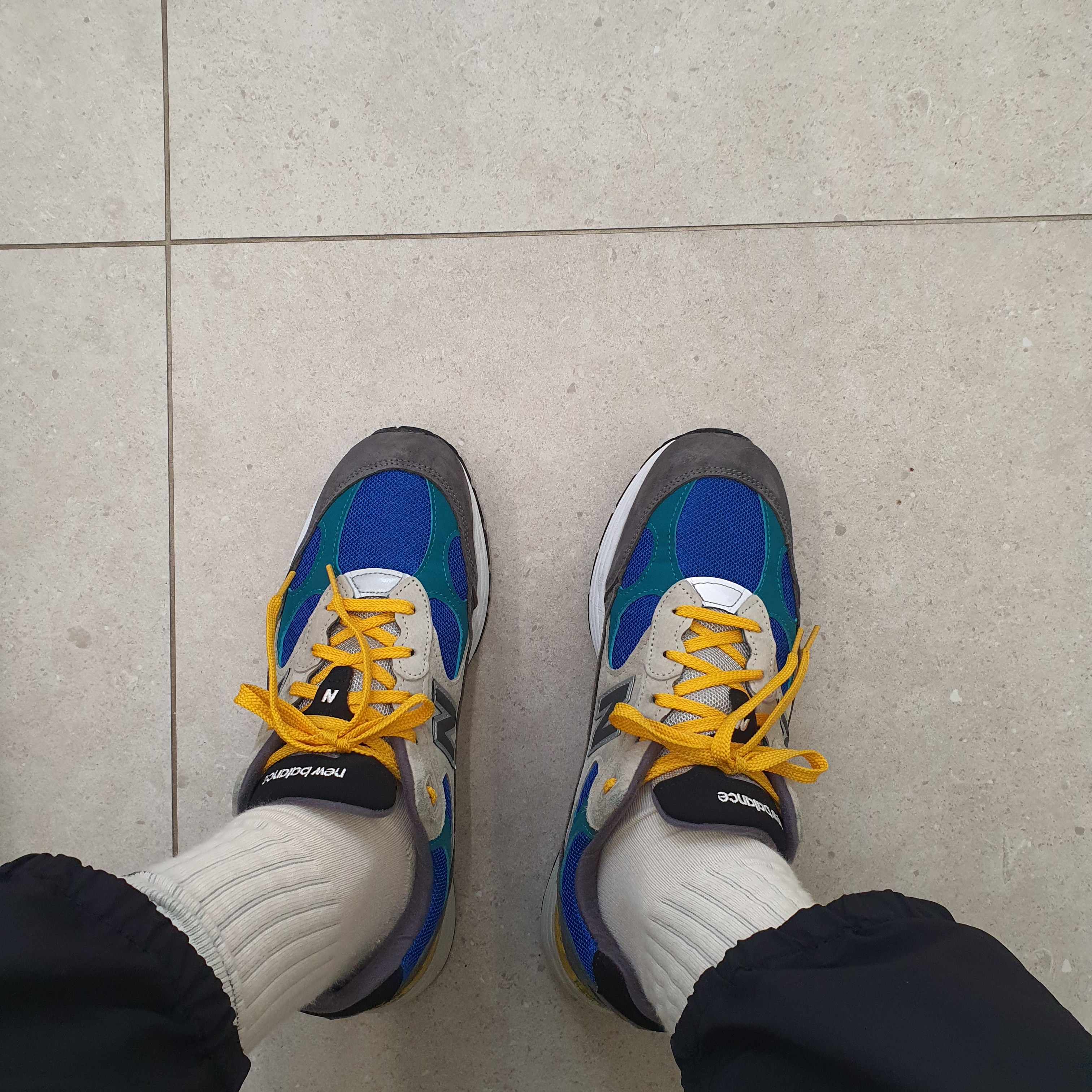 New Balance x Billy's 992 Made in USA Grey Blue Teal 착용 스타일 - 2