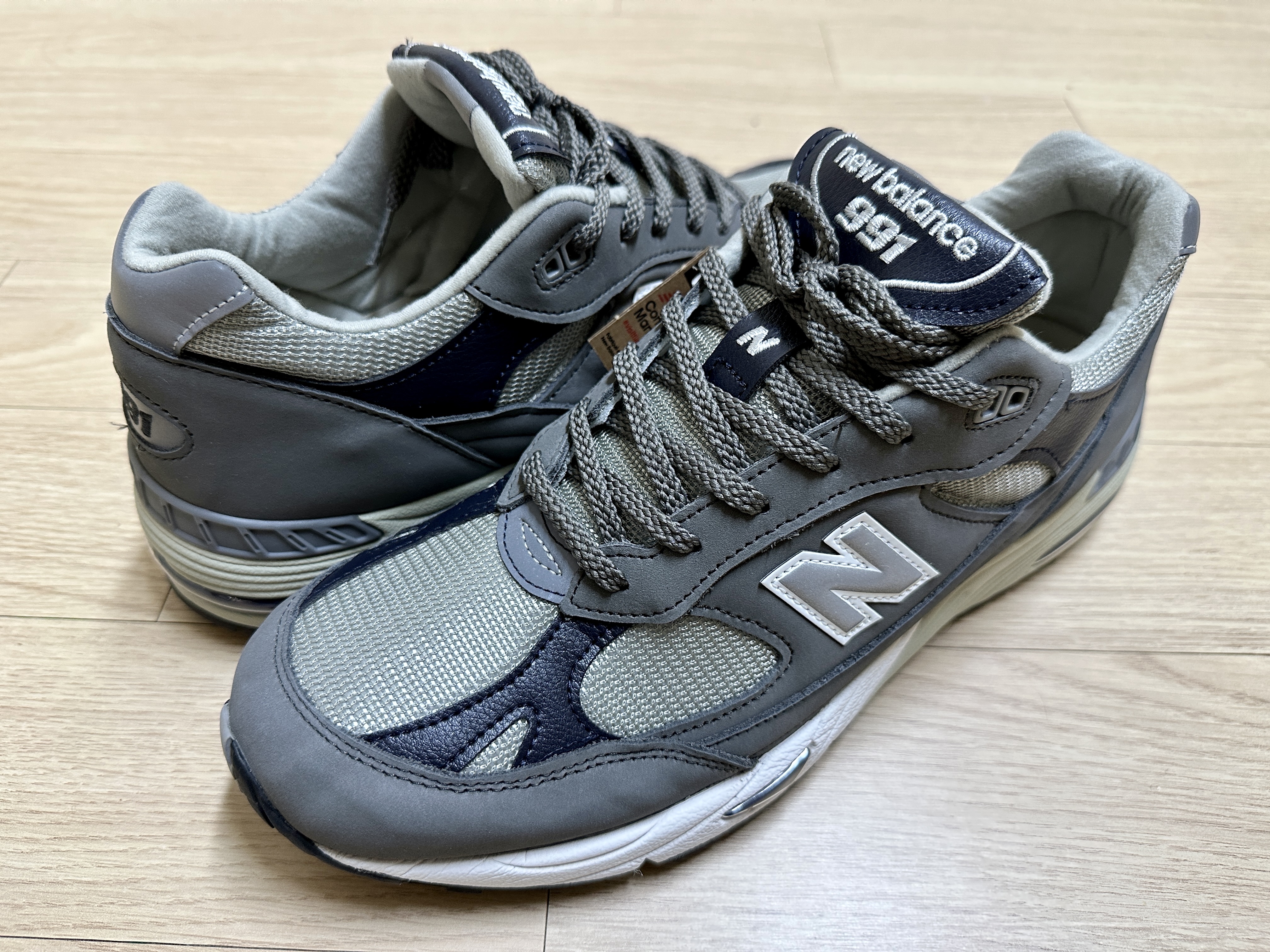 (W) New Balance 991 Made in UK Castlerock Navy 착용 스타일 - 1
