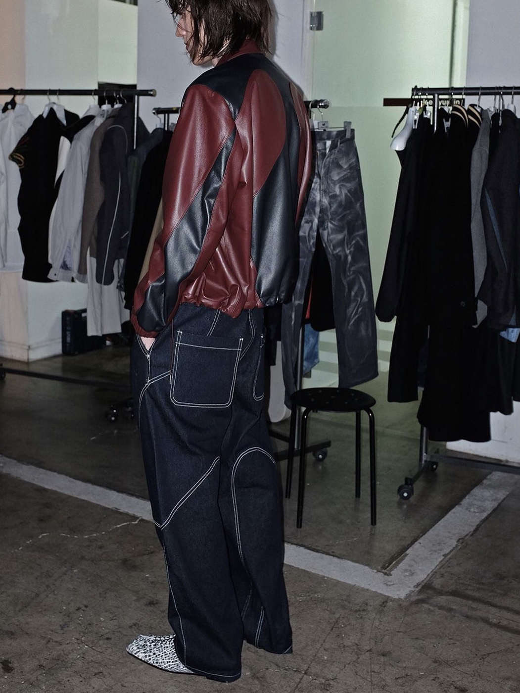 Typing Mistake Lambskin Leather Sectioned Blouson Wine - 22FW 착용 스타일