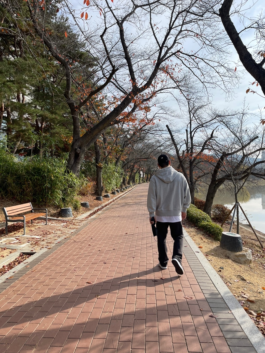 Puma x AMI Hoodie Light Gray Heather, Essentials 1977 Relaxed Sweatpants Iron - 22SS 착용 스타일