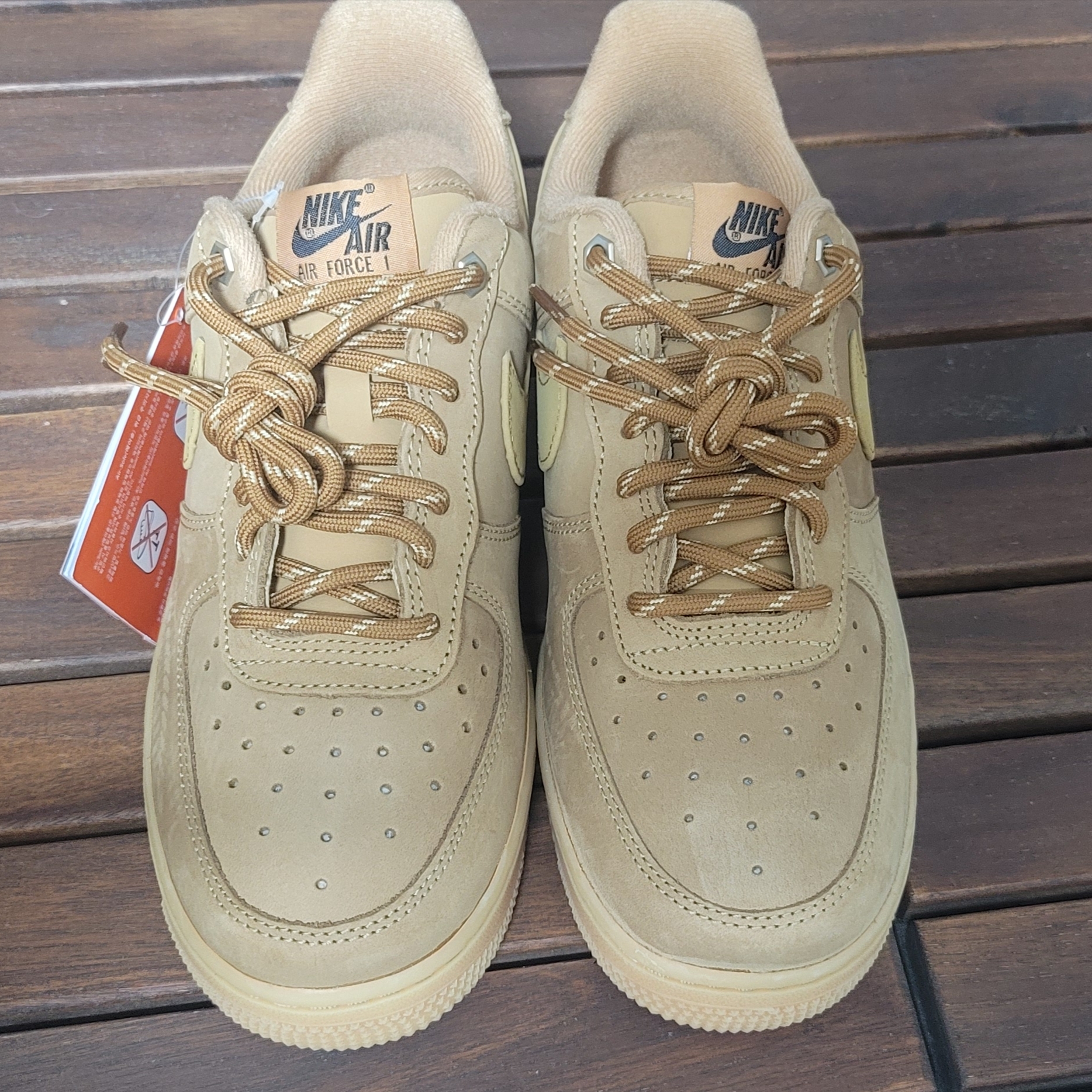 Nike Air Force 1 '07 WB Flax 착용 스타일 - 2