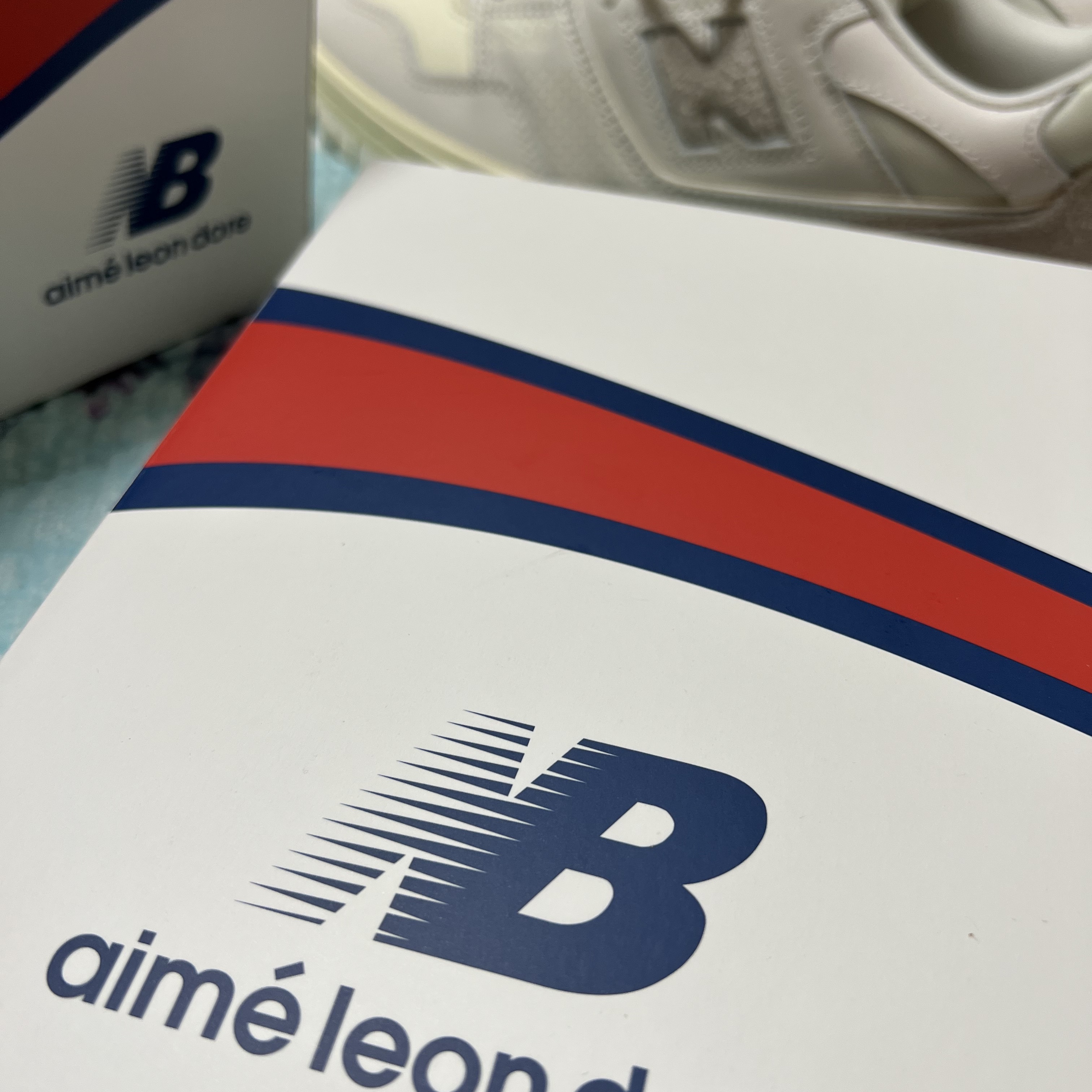 New Balance x Aime Leon Dore 550 White Leather 착용 스타일 - 1