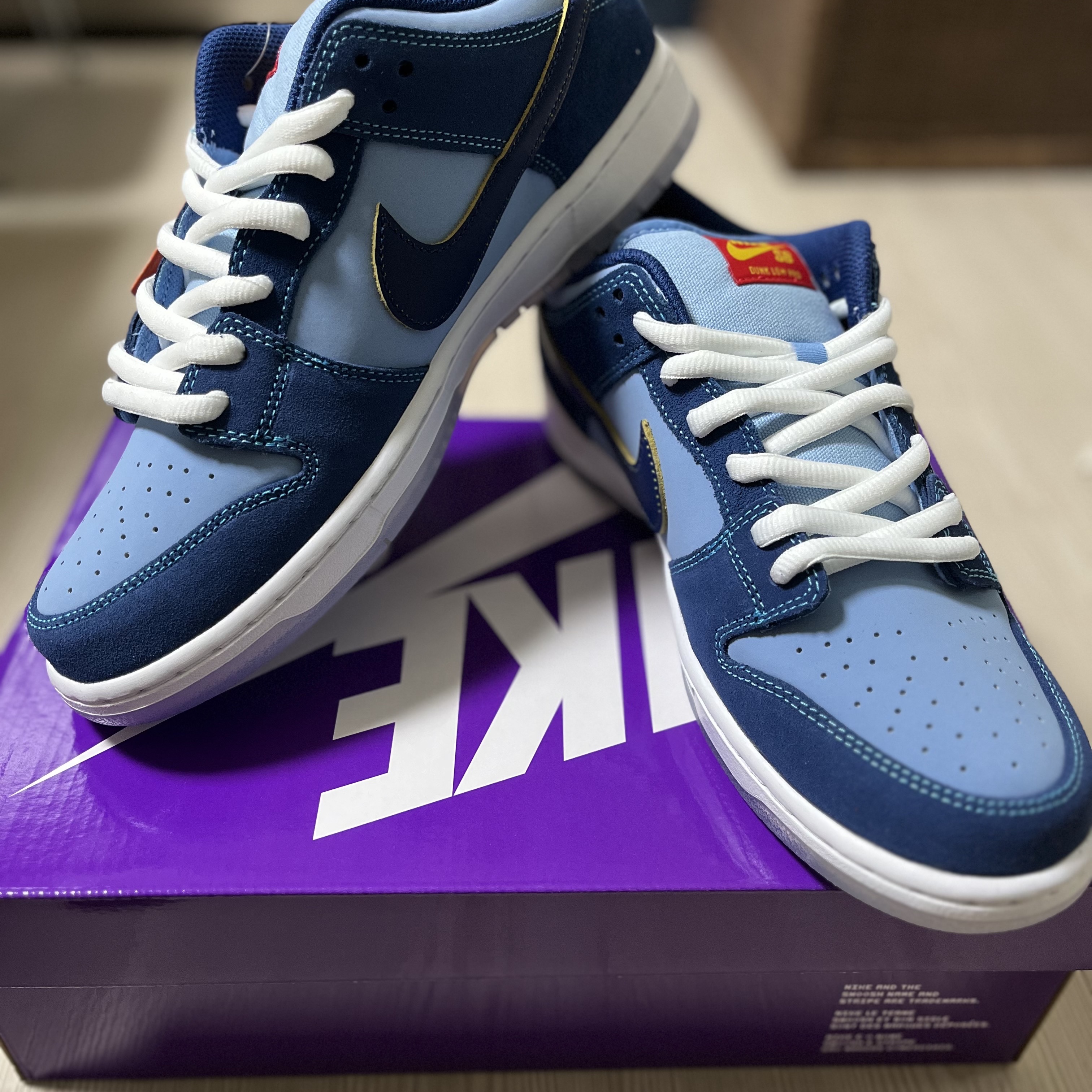 Nike x Why So Sad? SB Dunk Low Pro Coastal Blue 착용 스타일 - 1