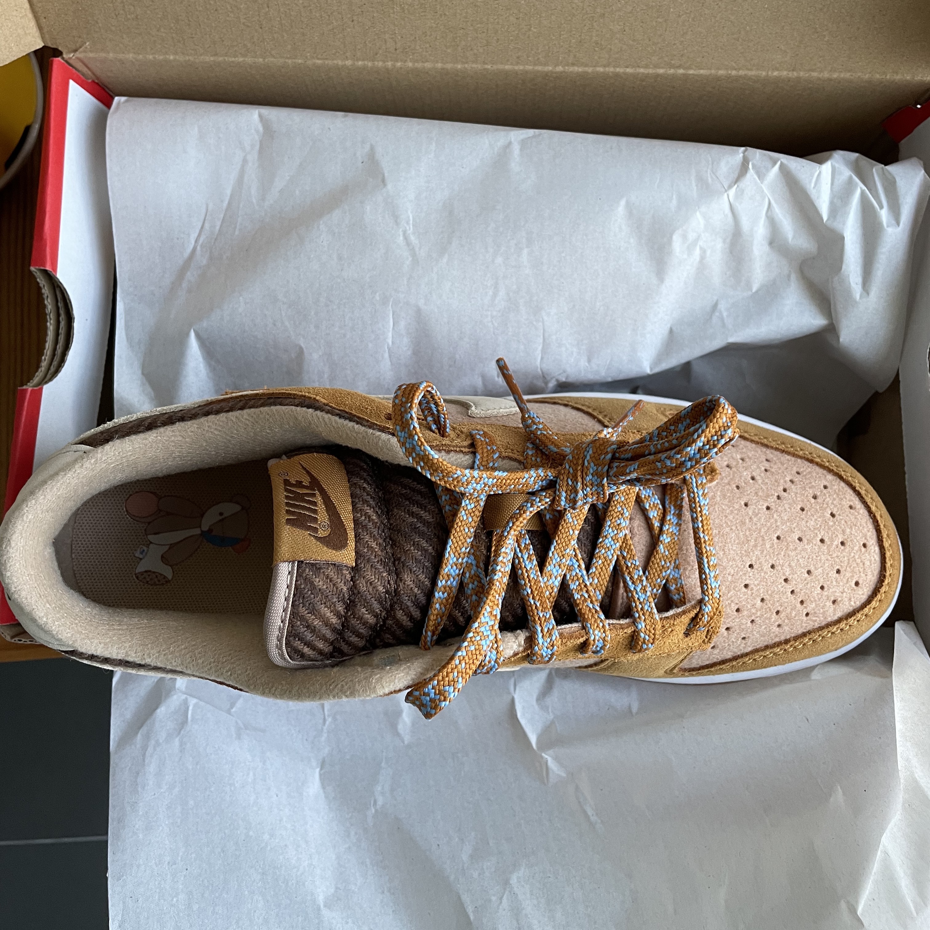 Nike Dunk Low SE Praline Desert Ochre 착용 스타일 - 3