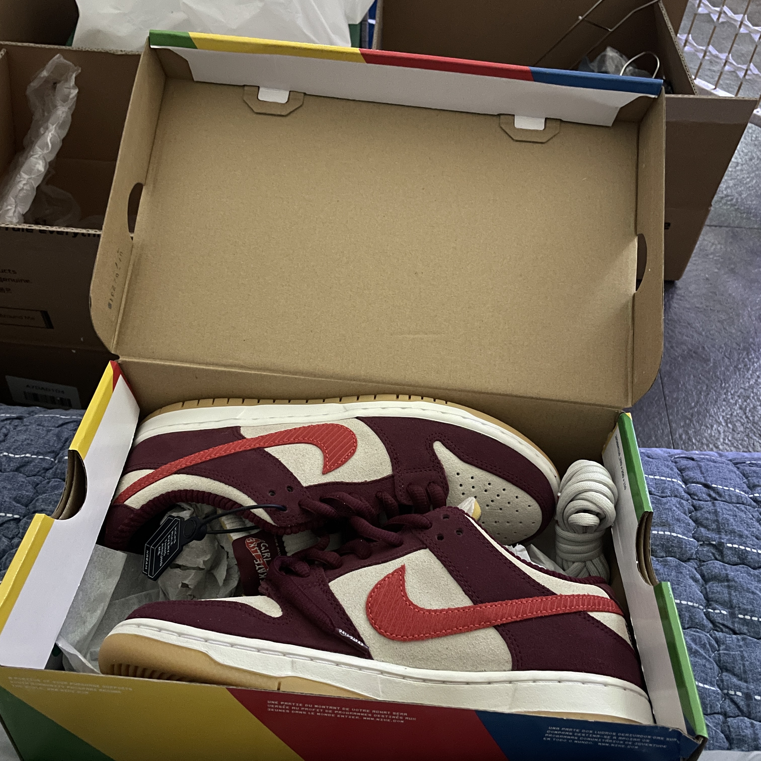 Nike x Skate Like a Girl SB Dunk Low QS Barely Rose 착용 스타일