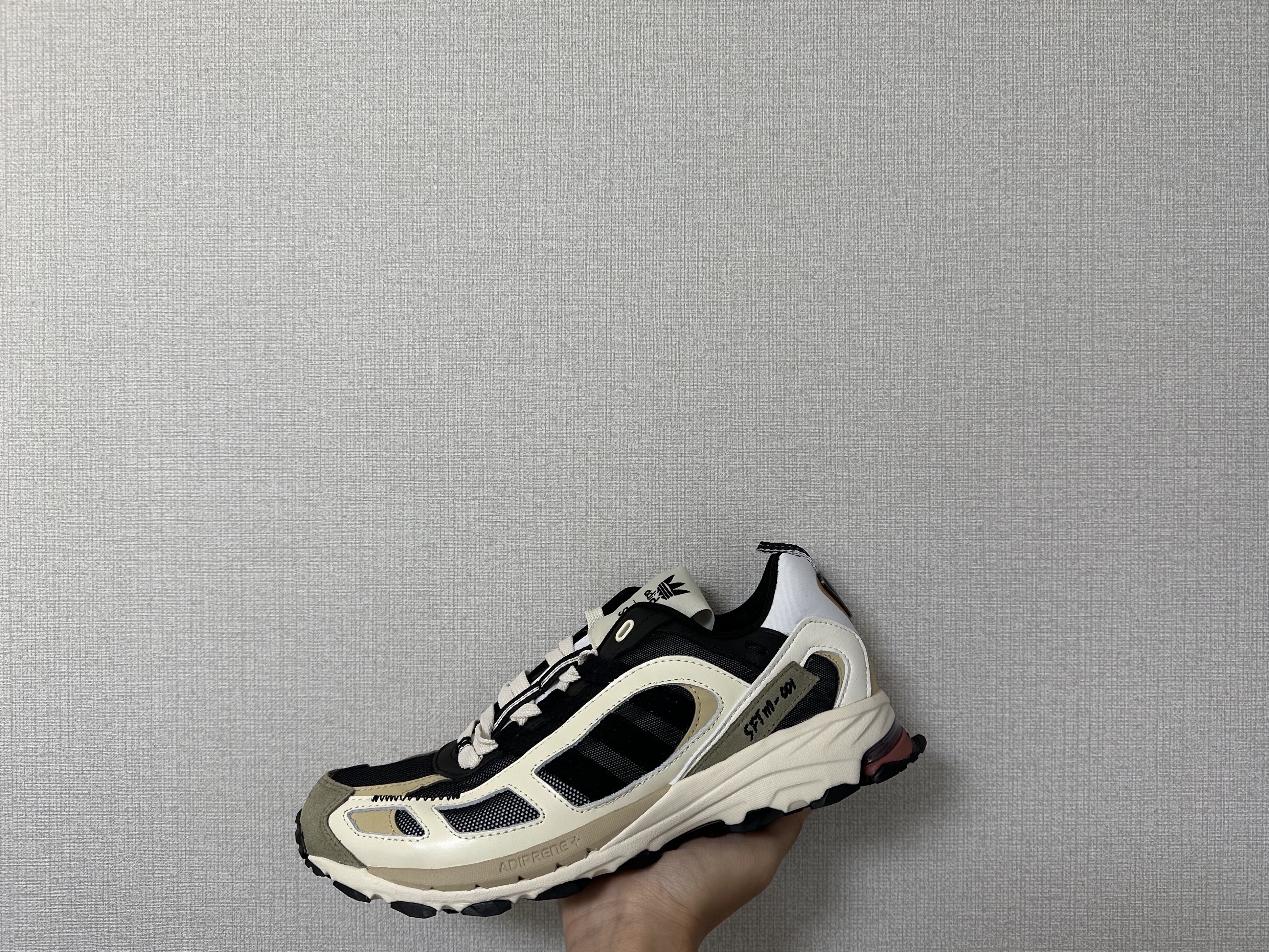 Adidas x Song for the Mute Shadowturf Core Black, Adidas x Song for the Mute Shadowturf Purple Burgundy 착용 스타일 - 2