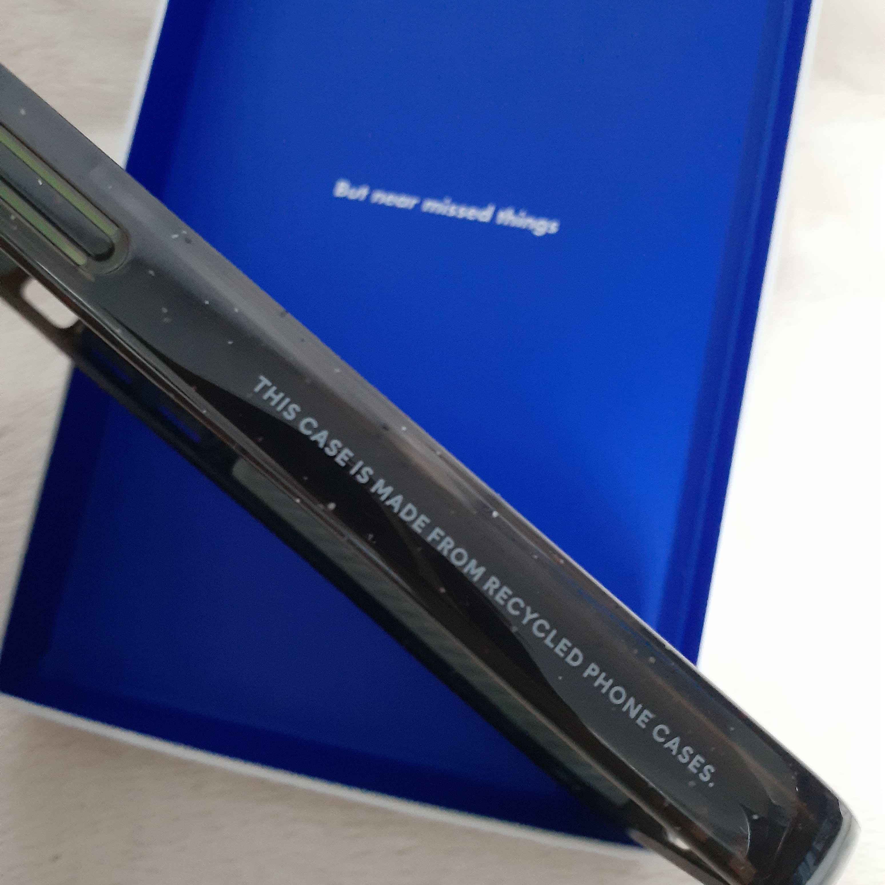 Casetify x Ader Error iPhone Sticker Magsafe Case Clear 착용 스타일 - 3
