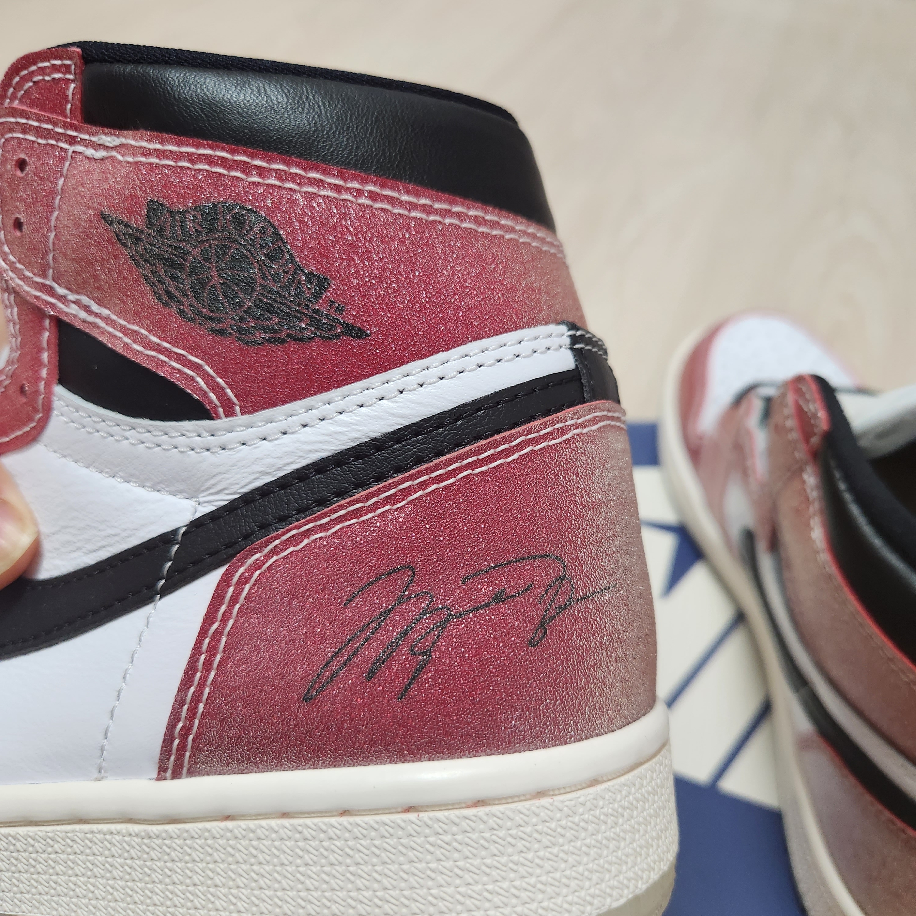 Jordan 1 x Trophy Room Retro High OG SP Chicago 착용 스타일 - 2