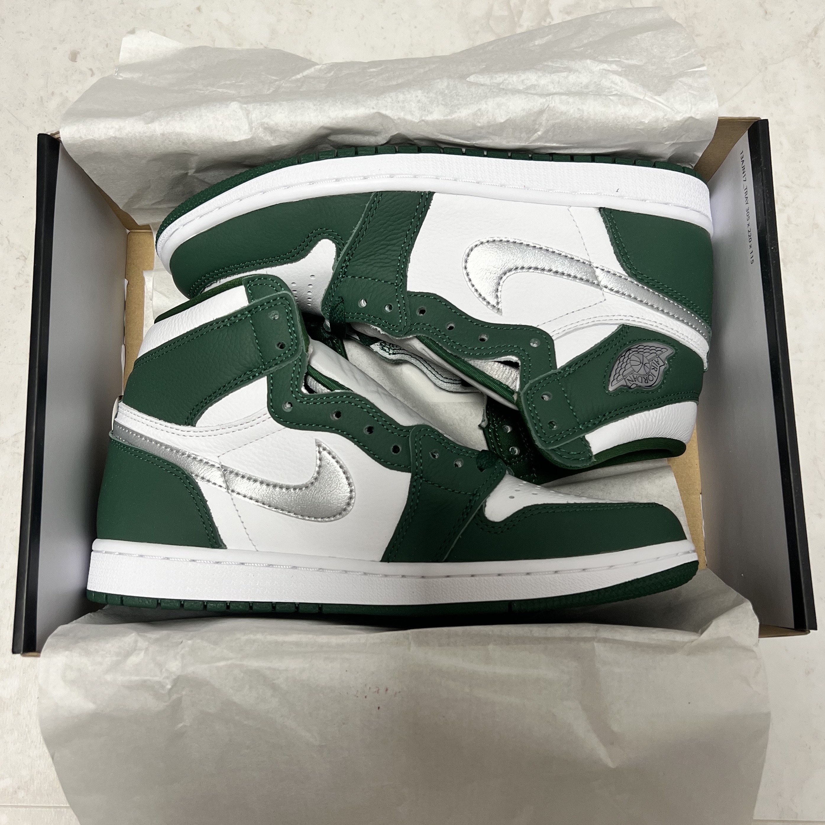 Jordan 1 Retro High OG Gorge Green 착용 스타일 - 2
