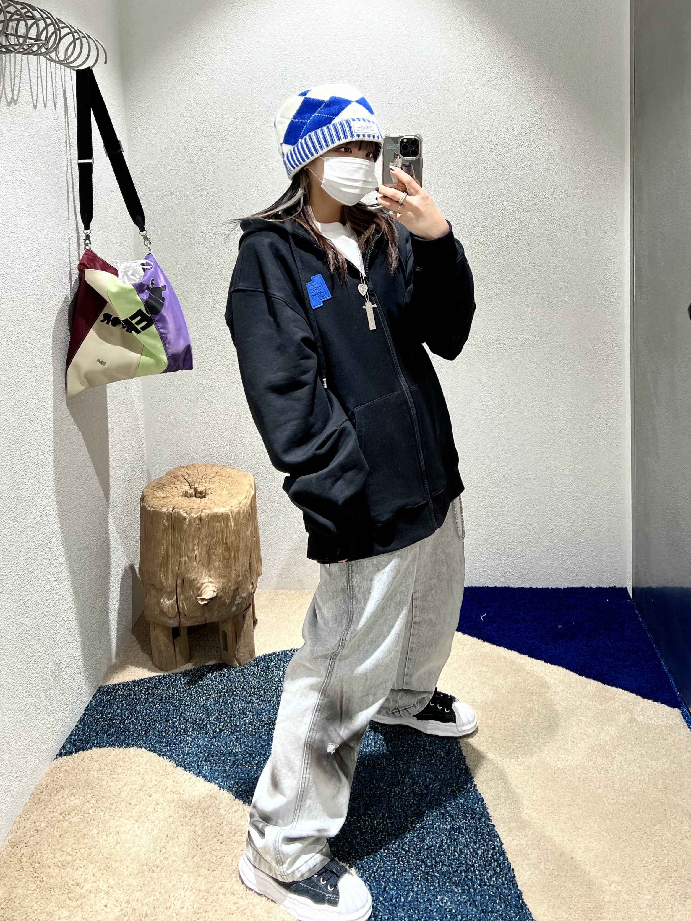 Maison Mihara Yasuhiro Blakey OG Sole Broken Suede Low-top Sneakers Black, Ader Error TRS Decal Hoodie Zip-Up Grey 착용 스타일