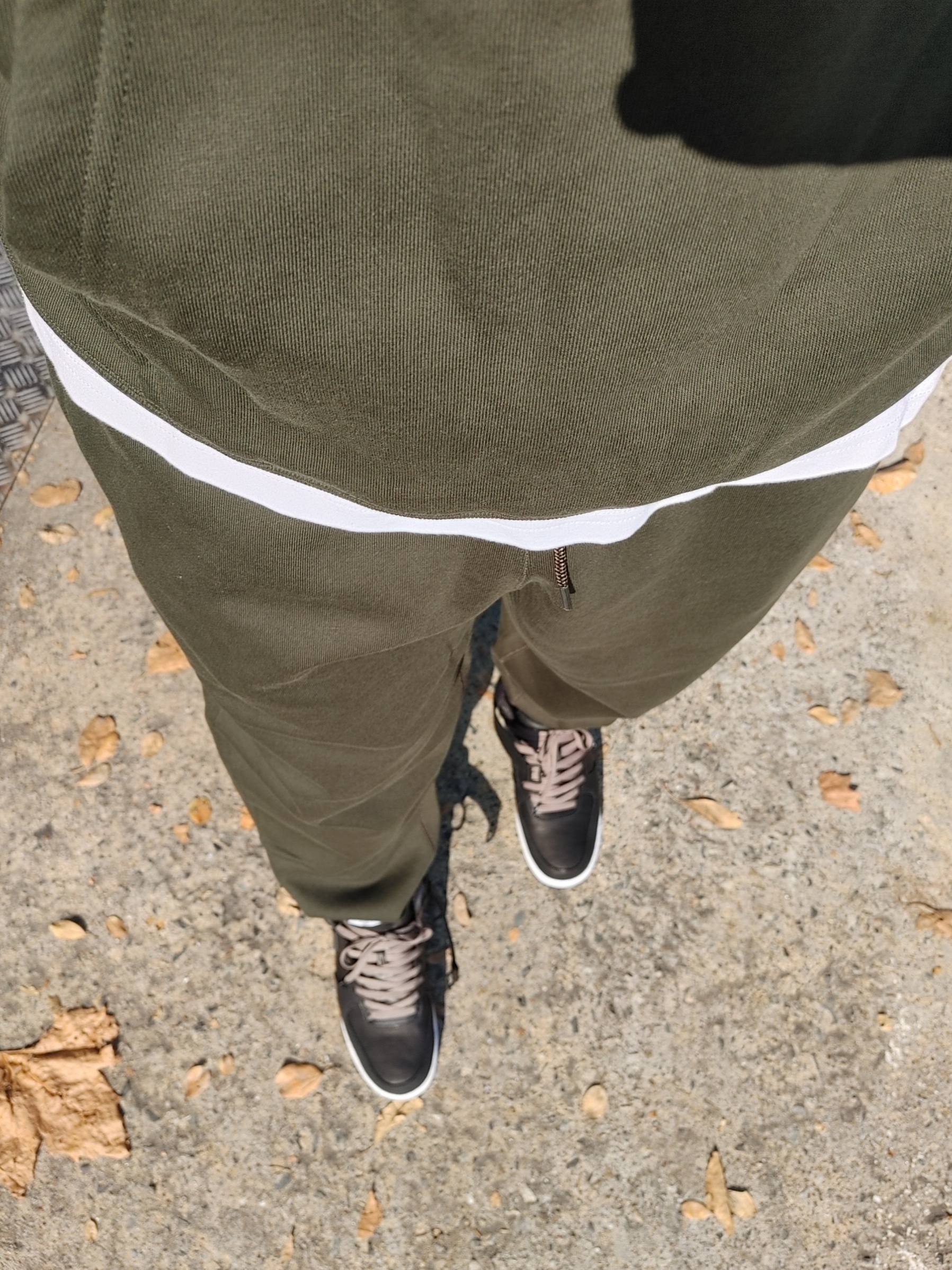 Nike x Billie Eilish NRG Fleece Hoodie Sequoia - Asia, Nike x Billie Eilish NRG Fleece Pants Sequoia - US/EU 착용 스타일