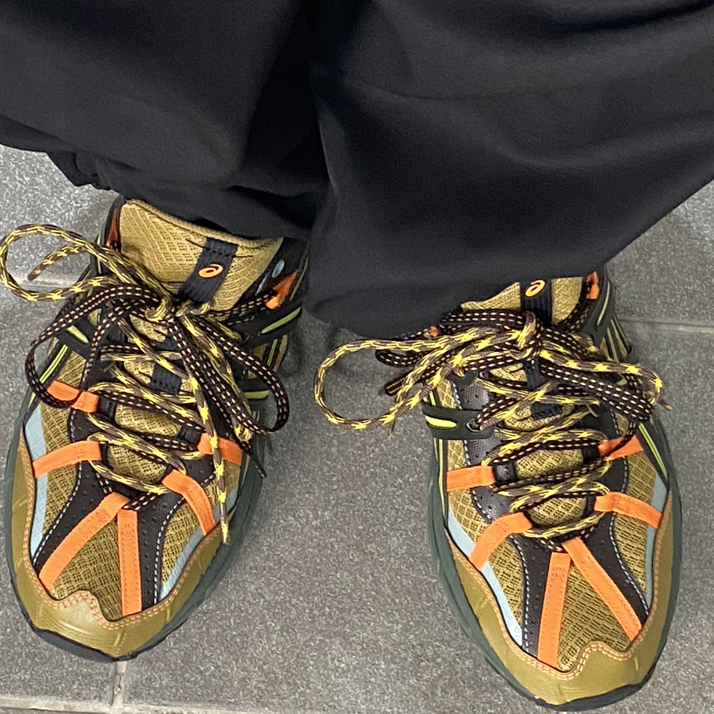 Asics x Andersson Bell Gel-Sonoma 15-50 Olive Oil Dark Brown 착용 스타일 - 2