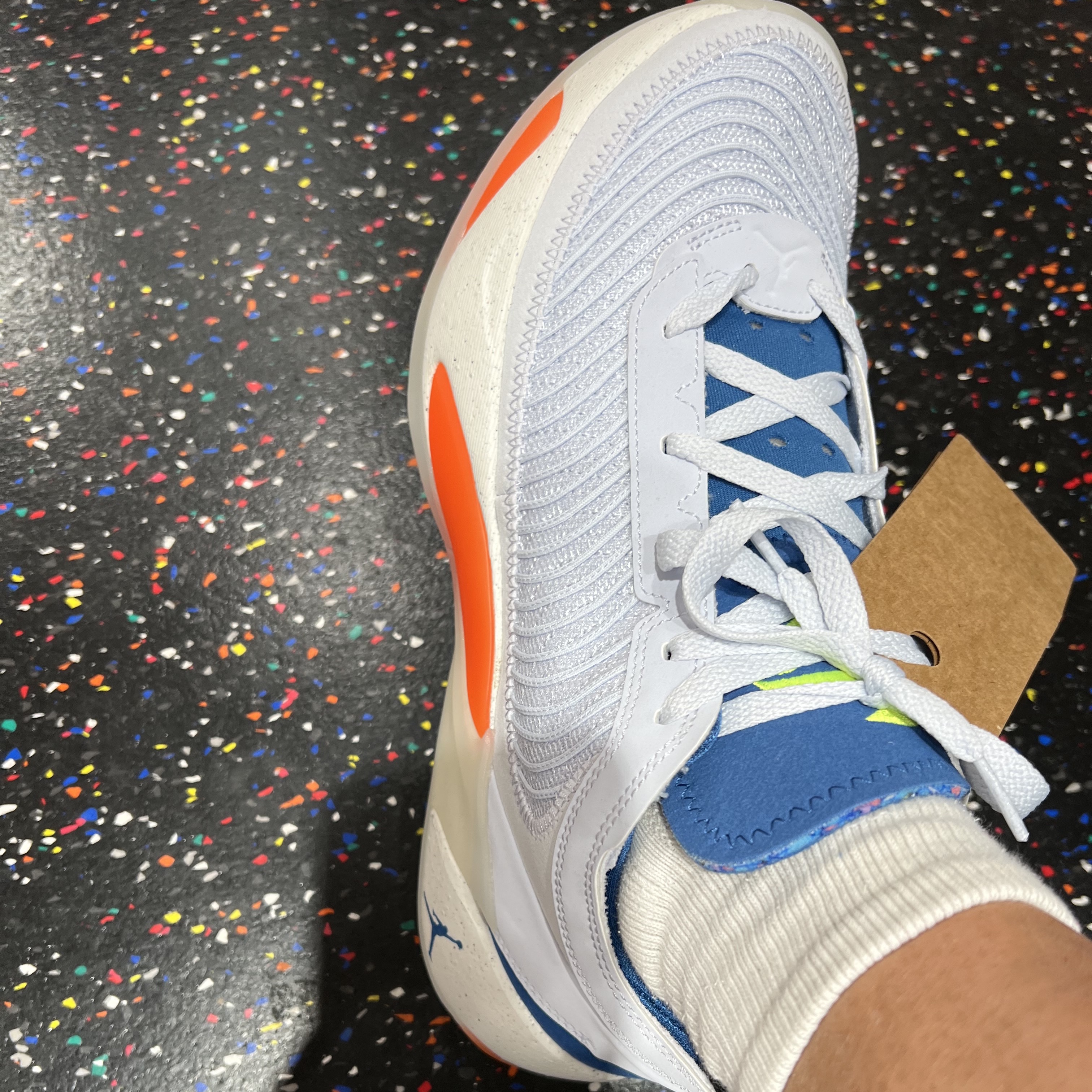 Jordan Luka 1 PF Next Nature Football Grey Volt 착용 스타일