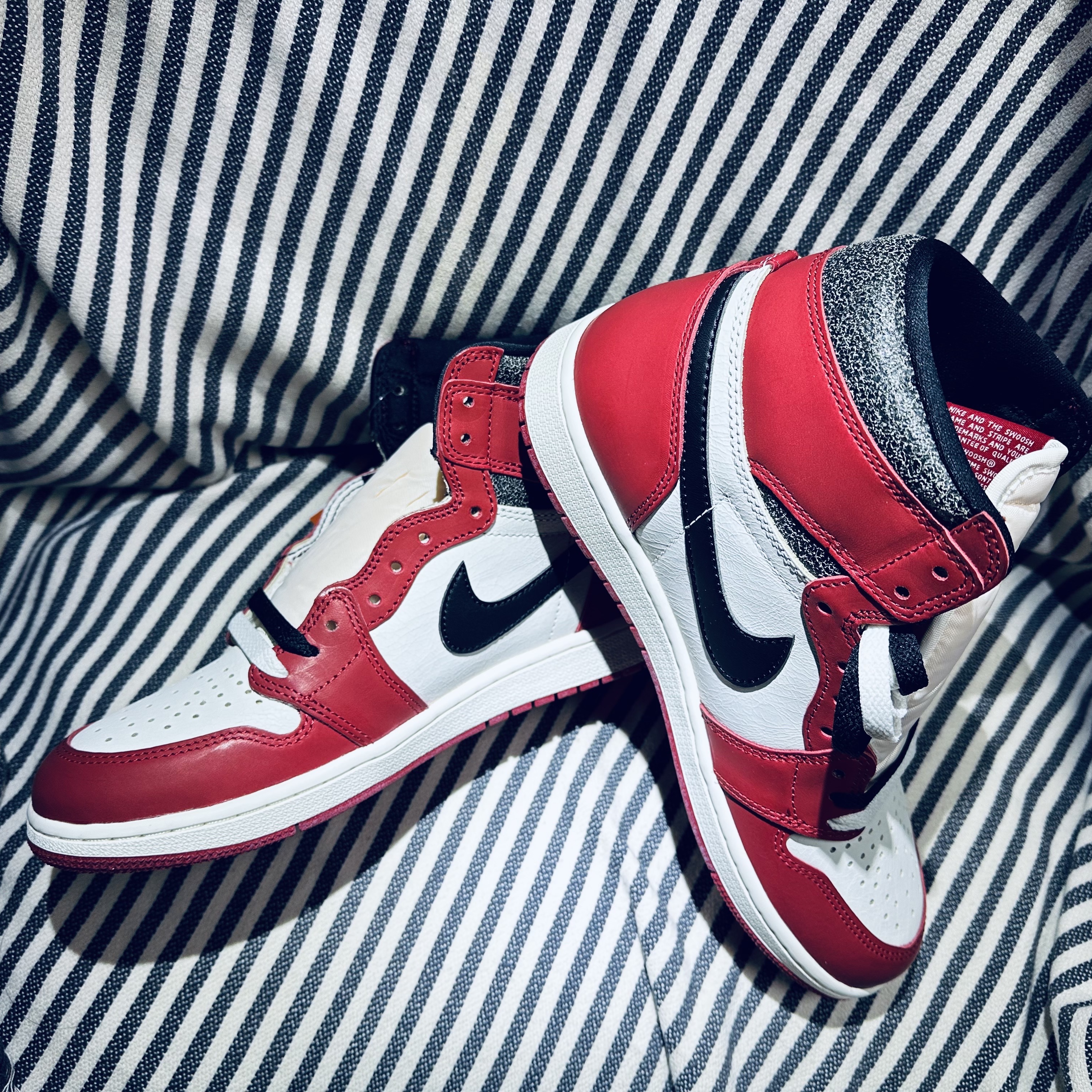 Jordan 1 Retro High OG Chicago 2022 착용 스타일 - 4