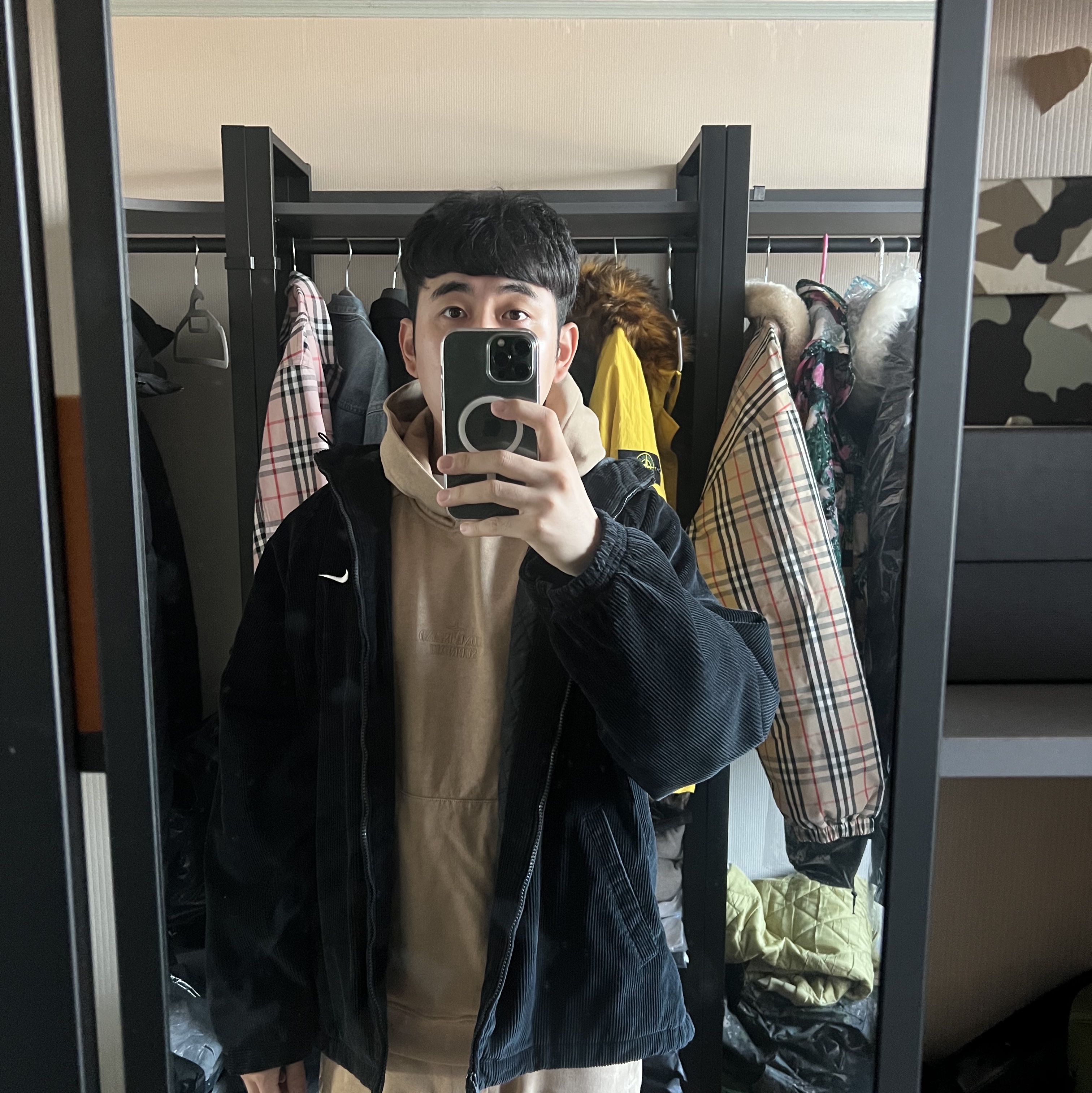 Supreme x Stone Island Stripe Hooded Sweatshirt Tan - 22SS, Supreme x Stone Island Stripe Sweatpants Tan - 22SS 착용 스타일 - 2
