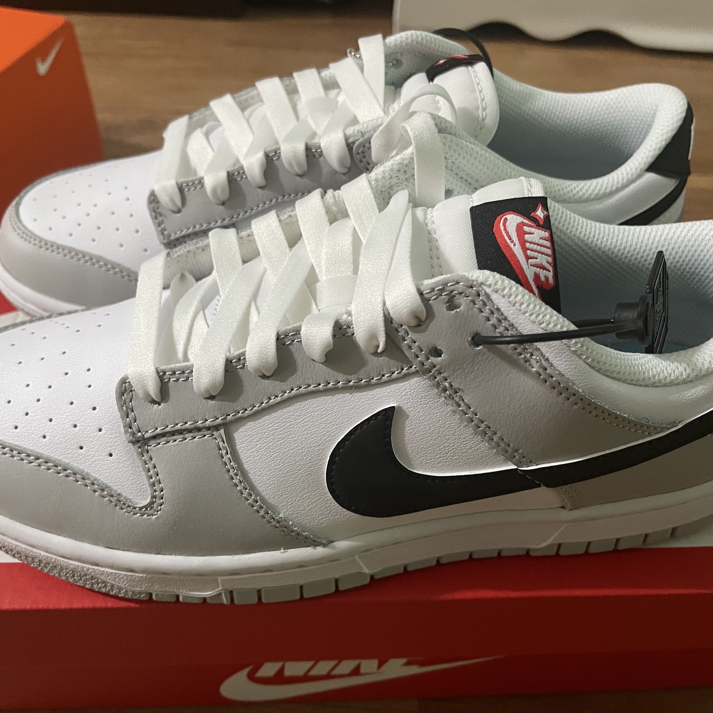 Nike Dunk Low Retro SE Jackpot Grey Fog 착용 스타일
