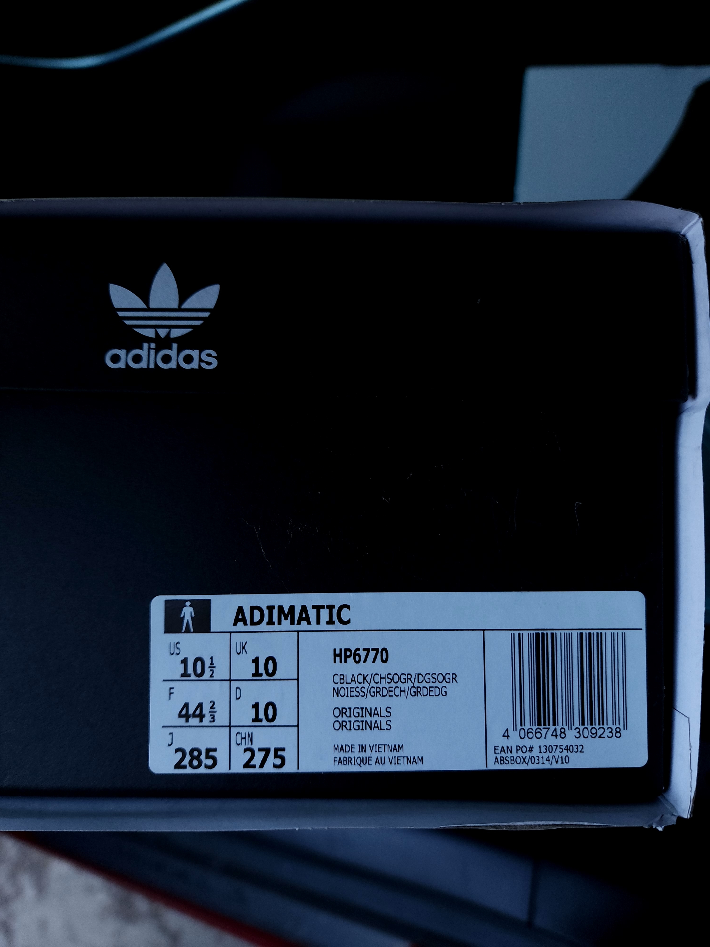 Adidas x Neighborhood Adimatic Core Black 착용 스타일 - 1