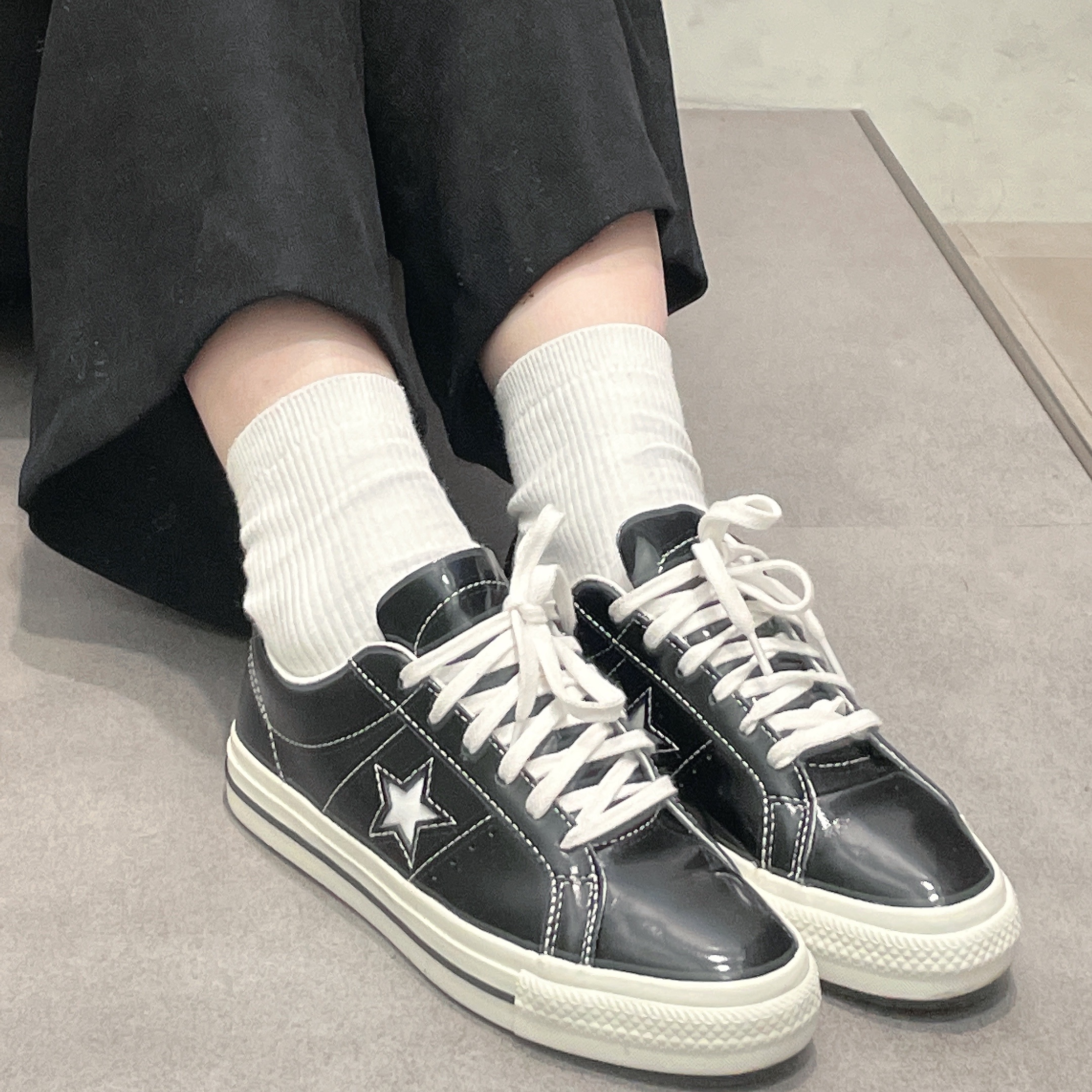 Converse One Star Ox Black 착용 스타일 - 2