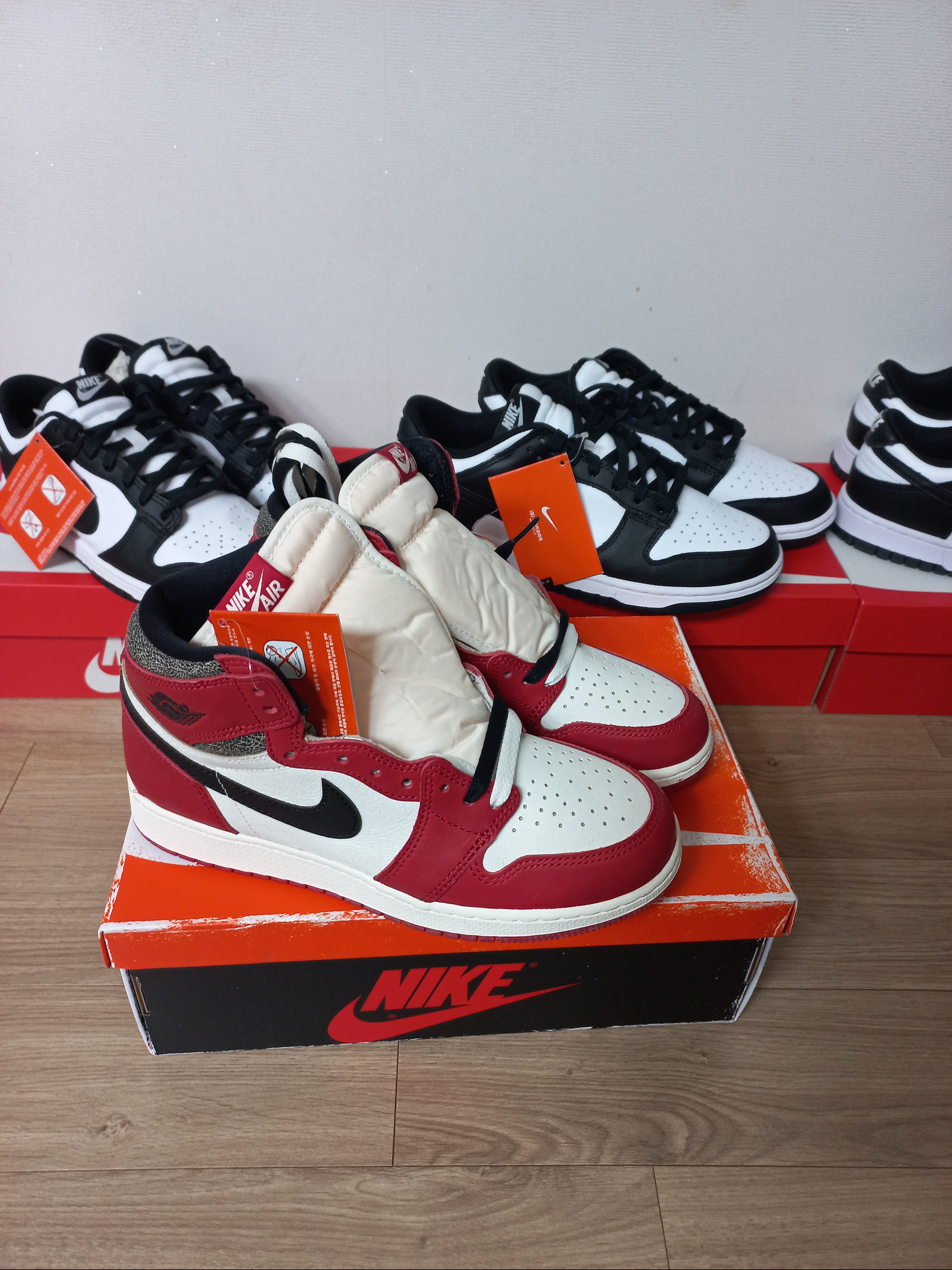 (GS) Jordan 1 Retro High OG Chicago 2022, Nike Dunk Low Retro Black 착용 스타일 - 3