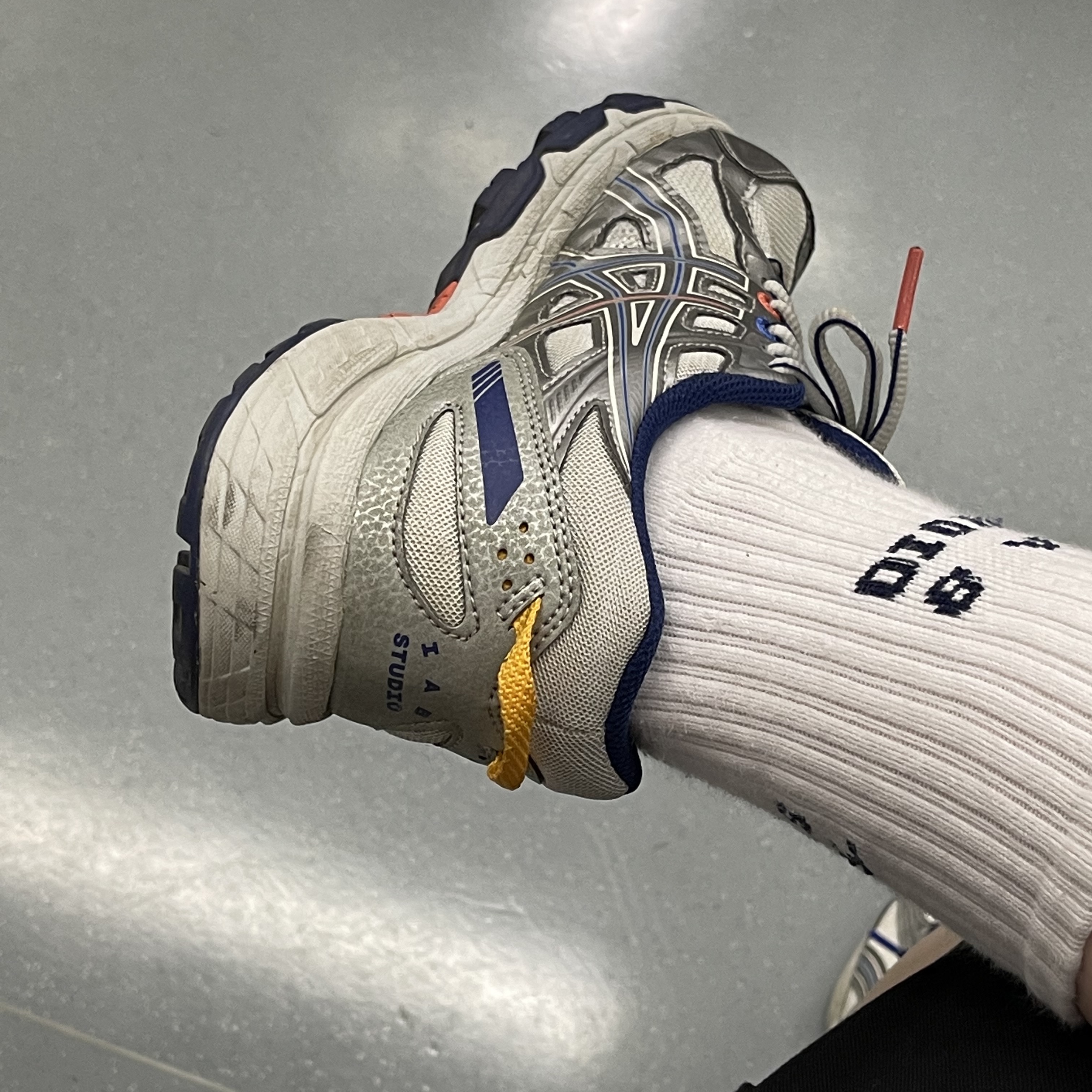 Asics x IAB Studio Gel-Venture 6 착용 스타일