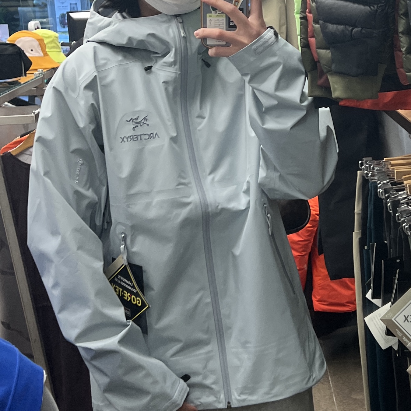 Arc'teryx Beta LT Jacket Lucent 착용 스타일