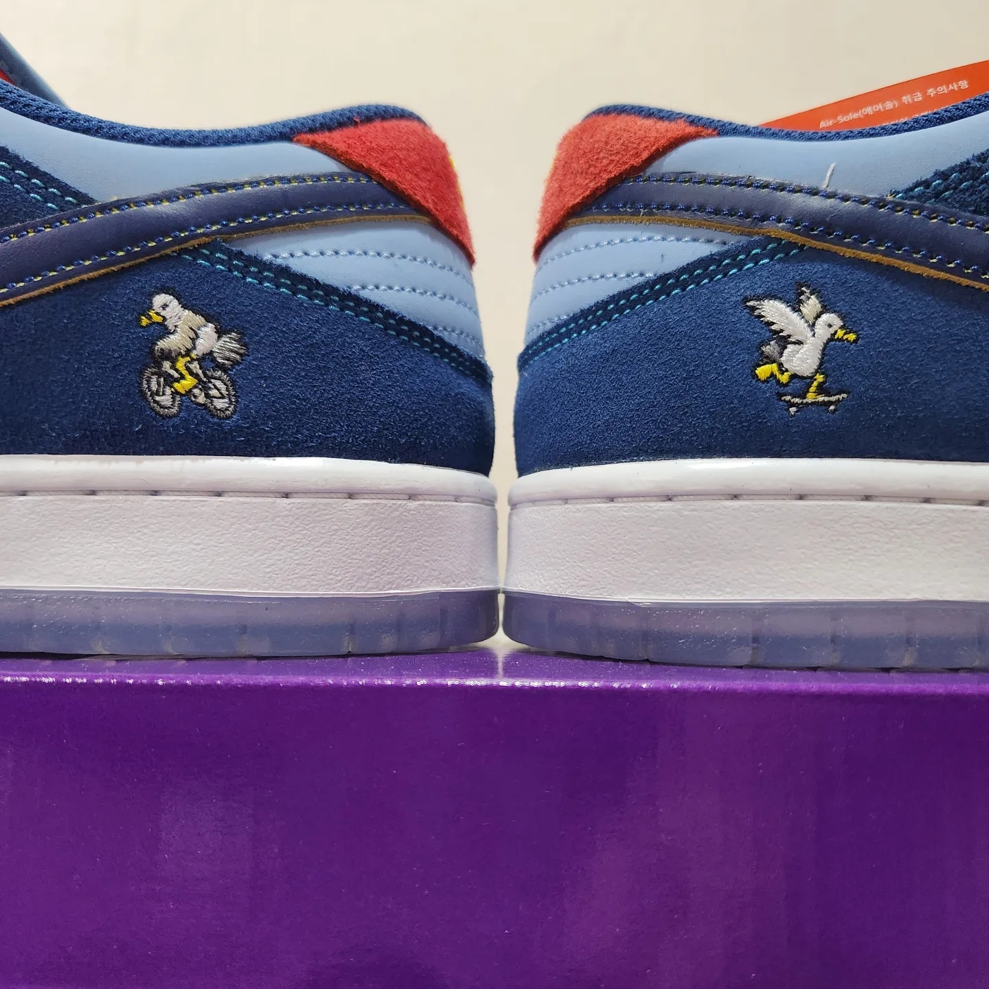 Nike x Why So Sad? SB Dunk Low Pro Coastal Blue 착용 스타일 - 2