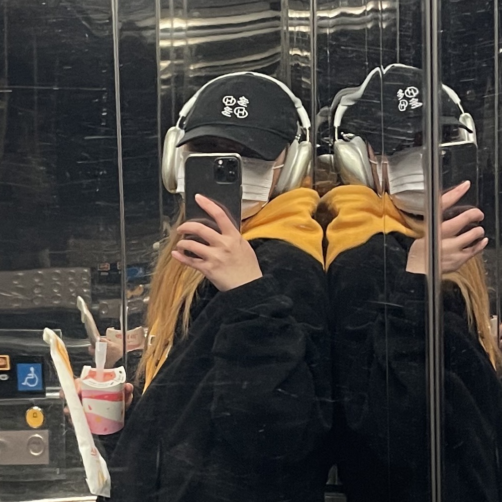 Dada Fleece Jacket Black 착용 스타일 - 2