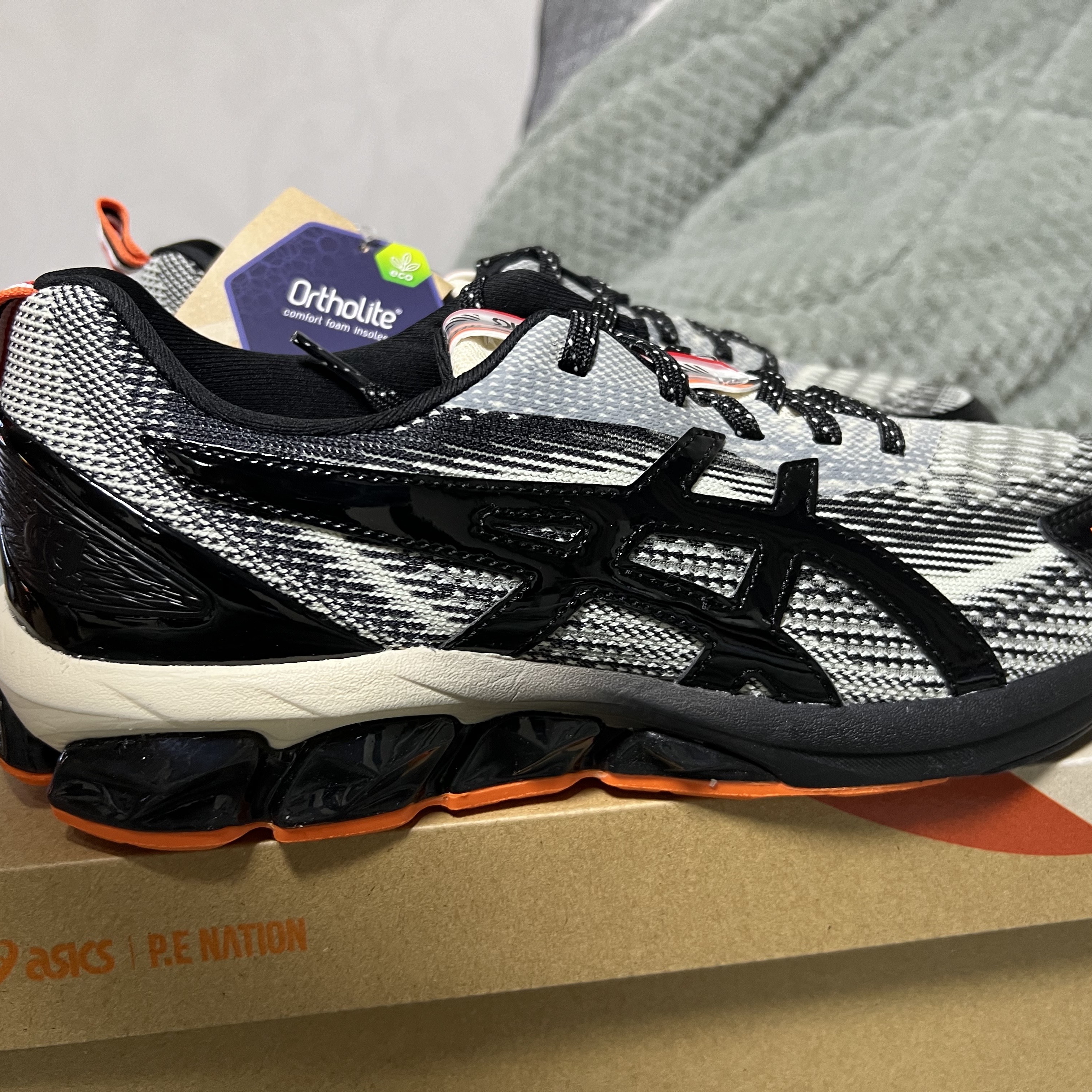 (W) Asics x P.E Nation Gel-Quantum 180 VII Ivory Black 착용 스타일 - 2