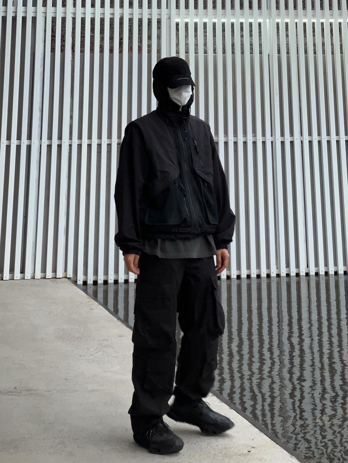 Nike x Matthew M Williams Zoom 004 Triple Black 착용 스타일 - 2