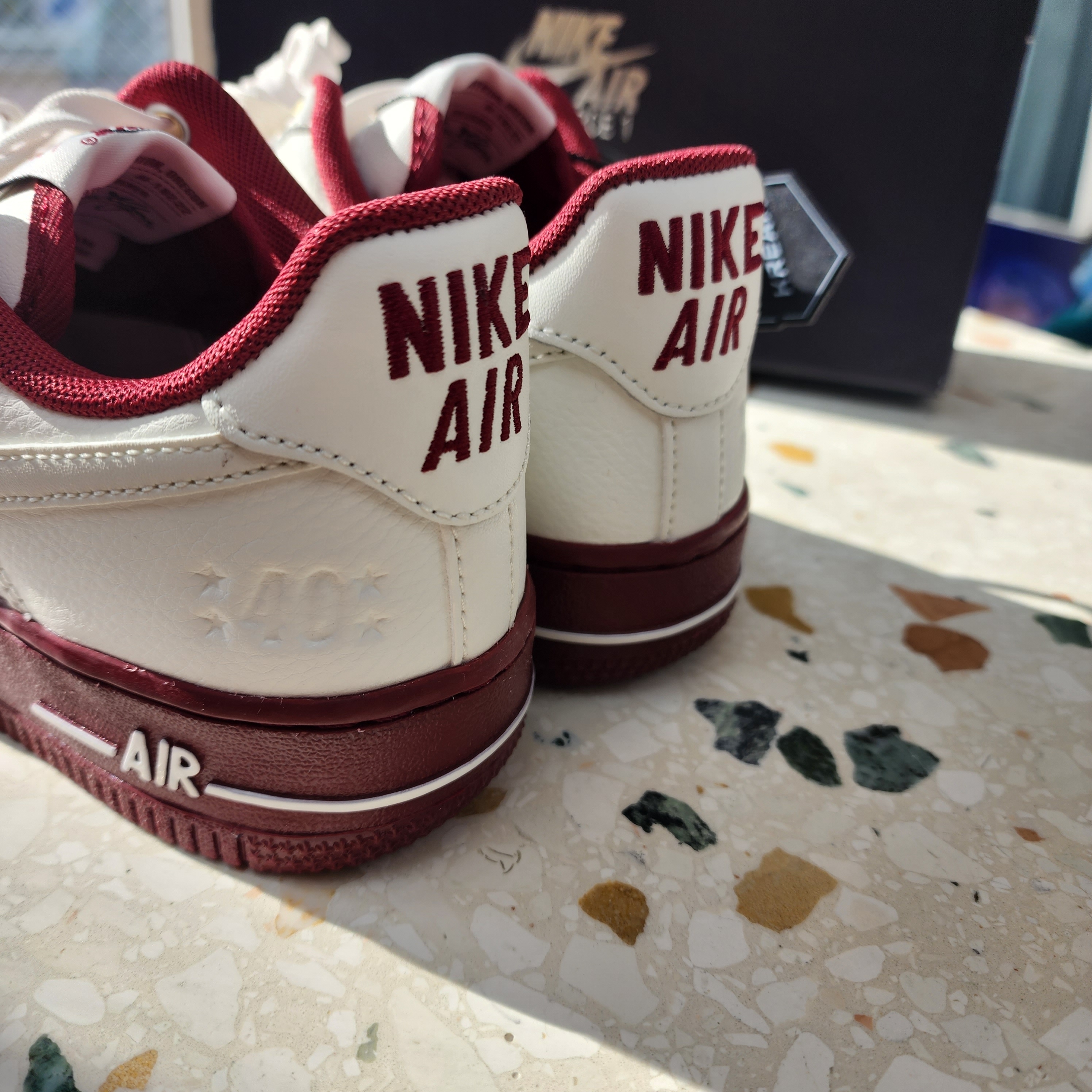 (W) Nike Air Force 1 '07 SE 40th Anniversary Join Forces Sail Team Red 착용 스타일 - 2