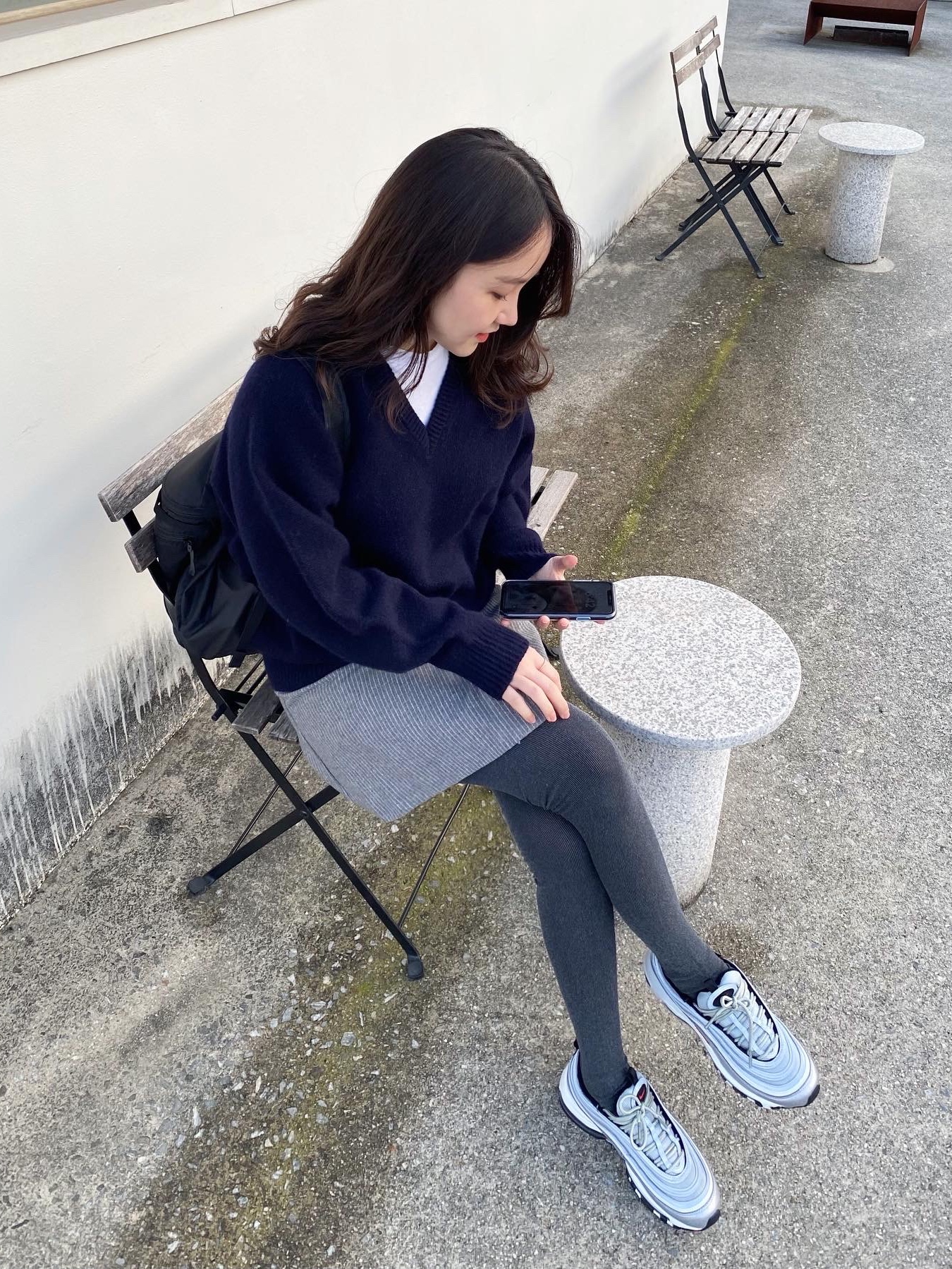 (W) Nike Air Max 97 OG Silver Bullet 2022, Arc'teryx Heliad 15 Backpack Black 착용 스타일 - 1
