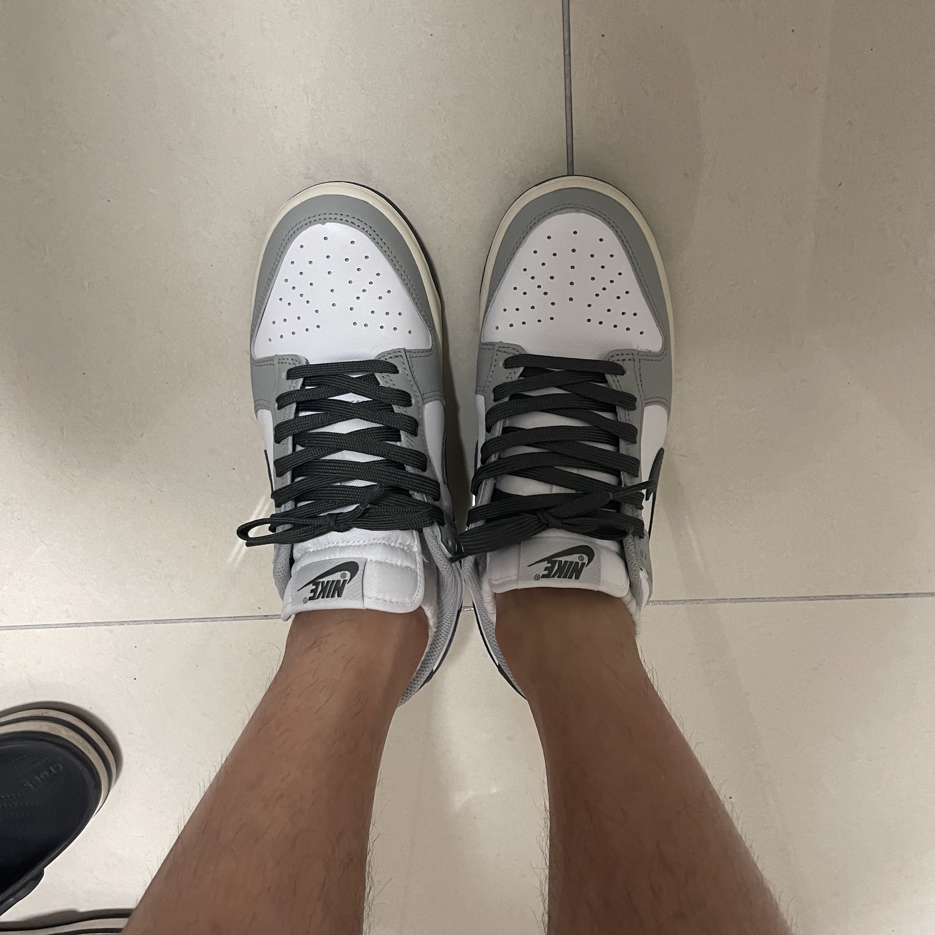 (W) Nike Dunk Low Light Smoke Grey 착용 스타일 - 2