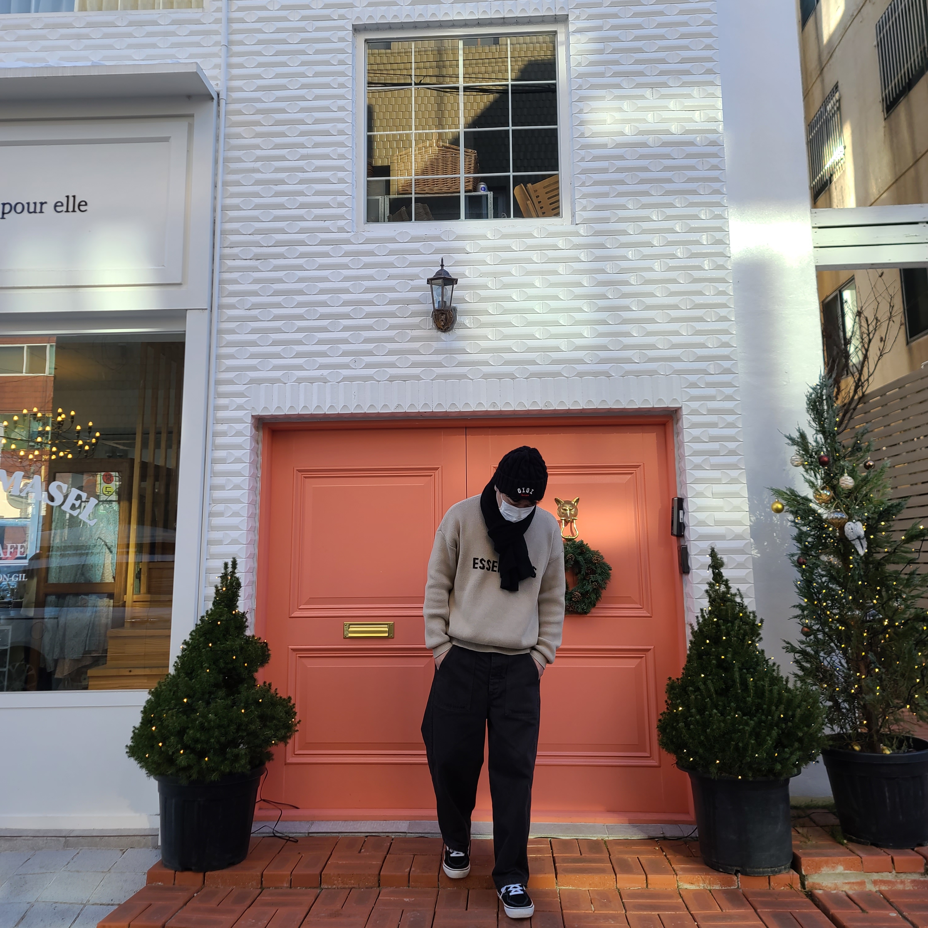 Essentials Knit Pullover Sweater Linen - Ssense Exclusive 착용 스타일 - 2