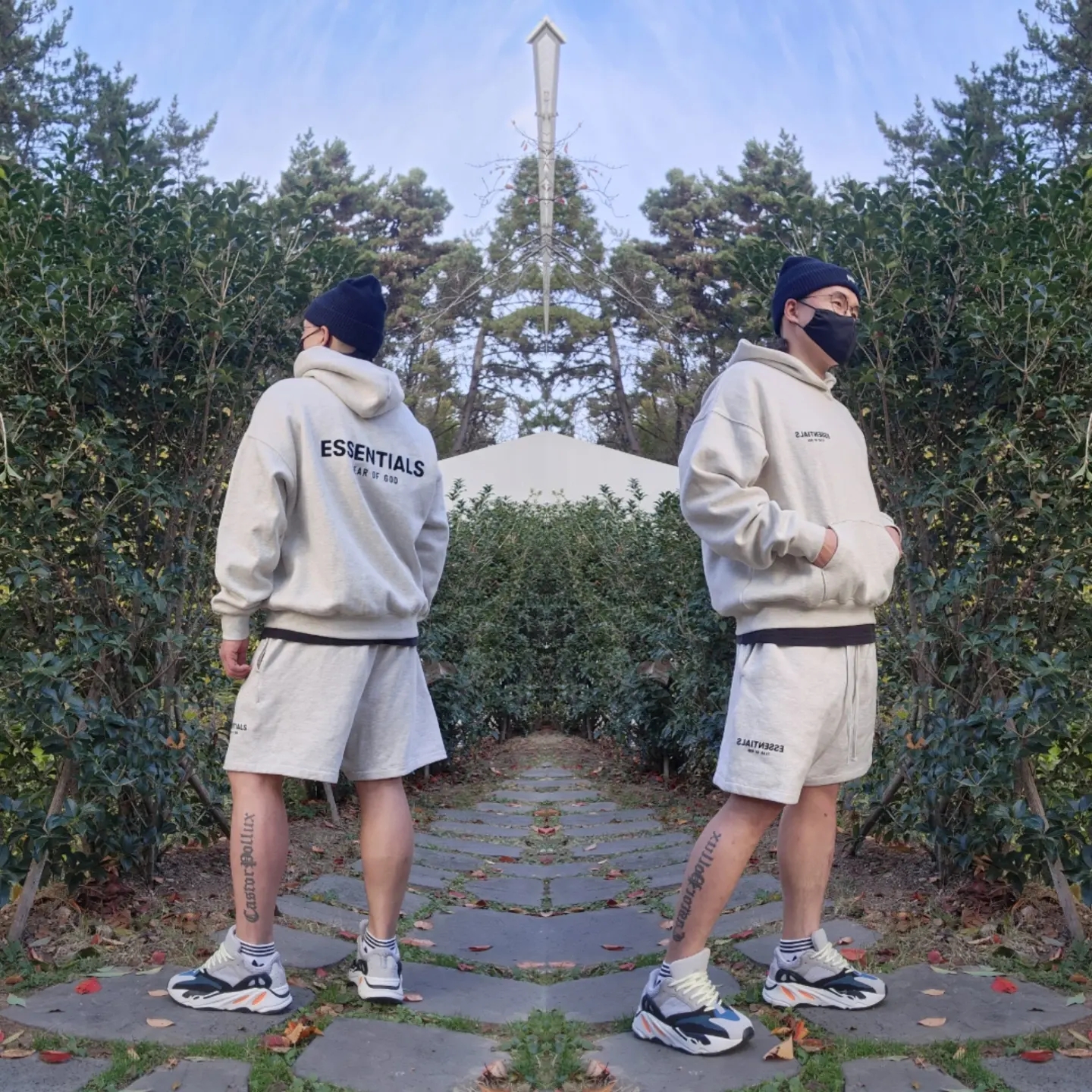 Essentials The Core Collection Hoodie Light Oatmeal, Essentials The Core Collection Sweatshorts Light Oatmeal 착용 스타일 - 1