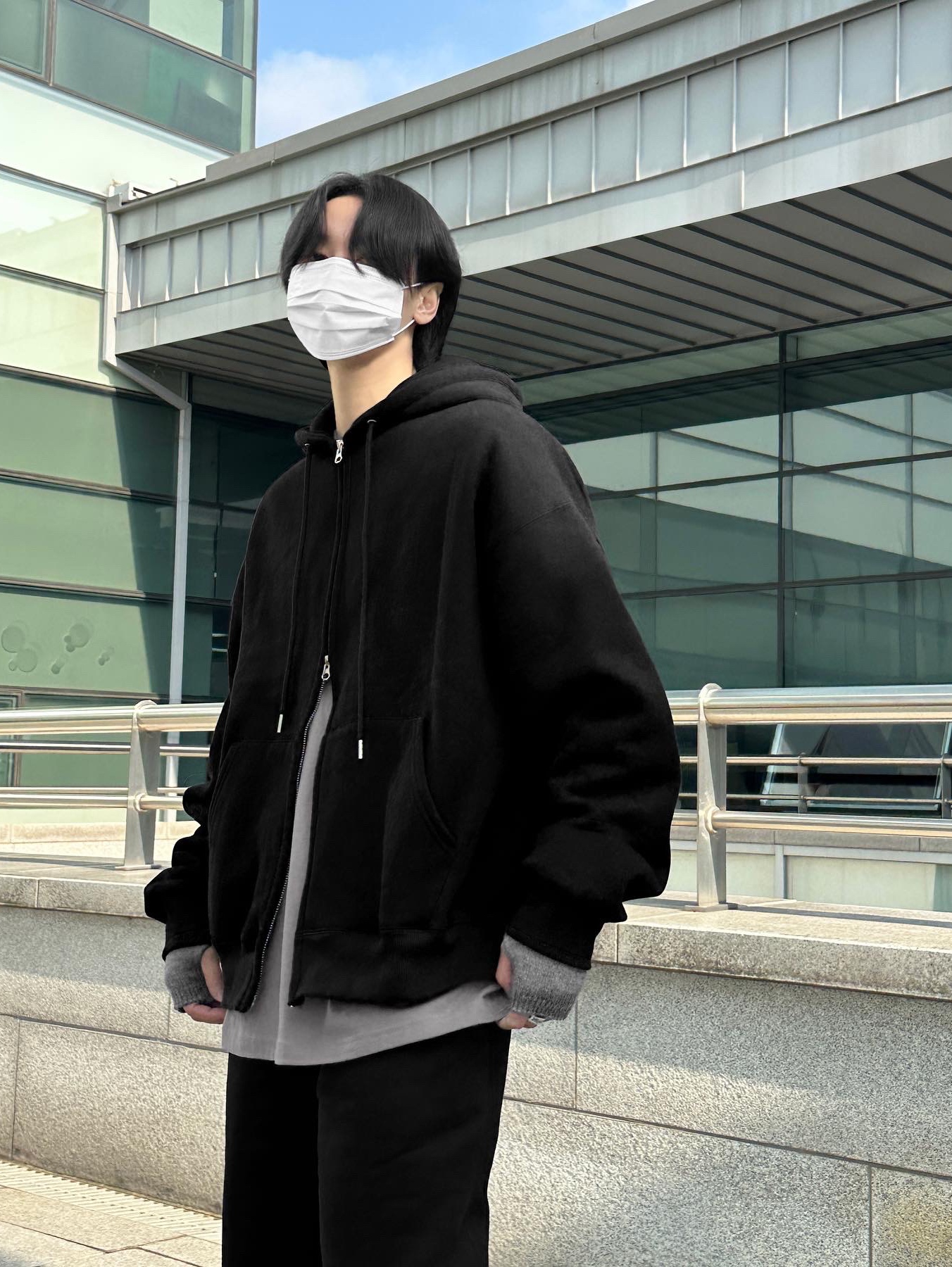 Adidas Puffylette Off White 착용 스타일 - 3