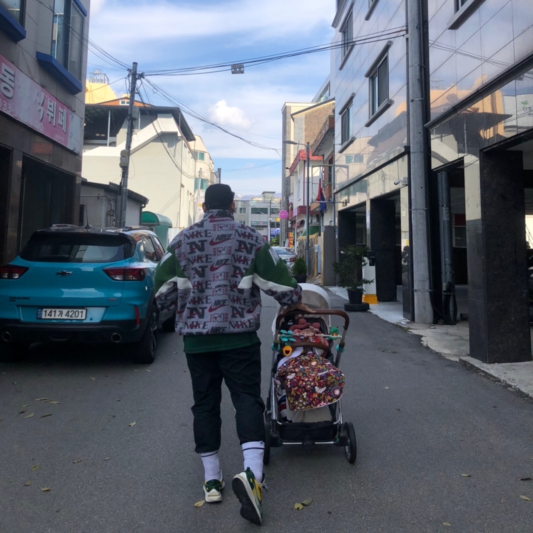 Nike x Cactus Plant Flea Market Quarter Zip Top Jacket Grey - US/EU, Nike x Sacai VaporWaffle Tour Yellow & Gorge Green Sail 착용 스타일 - 2