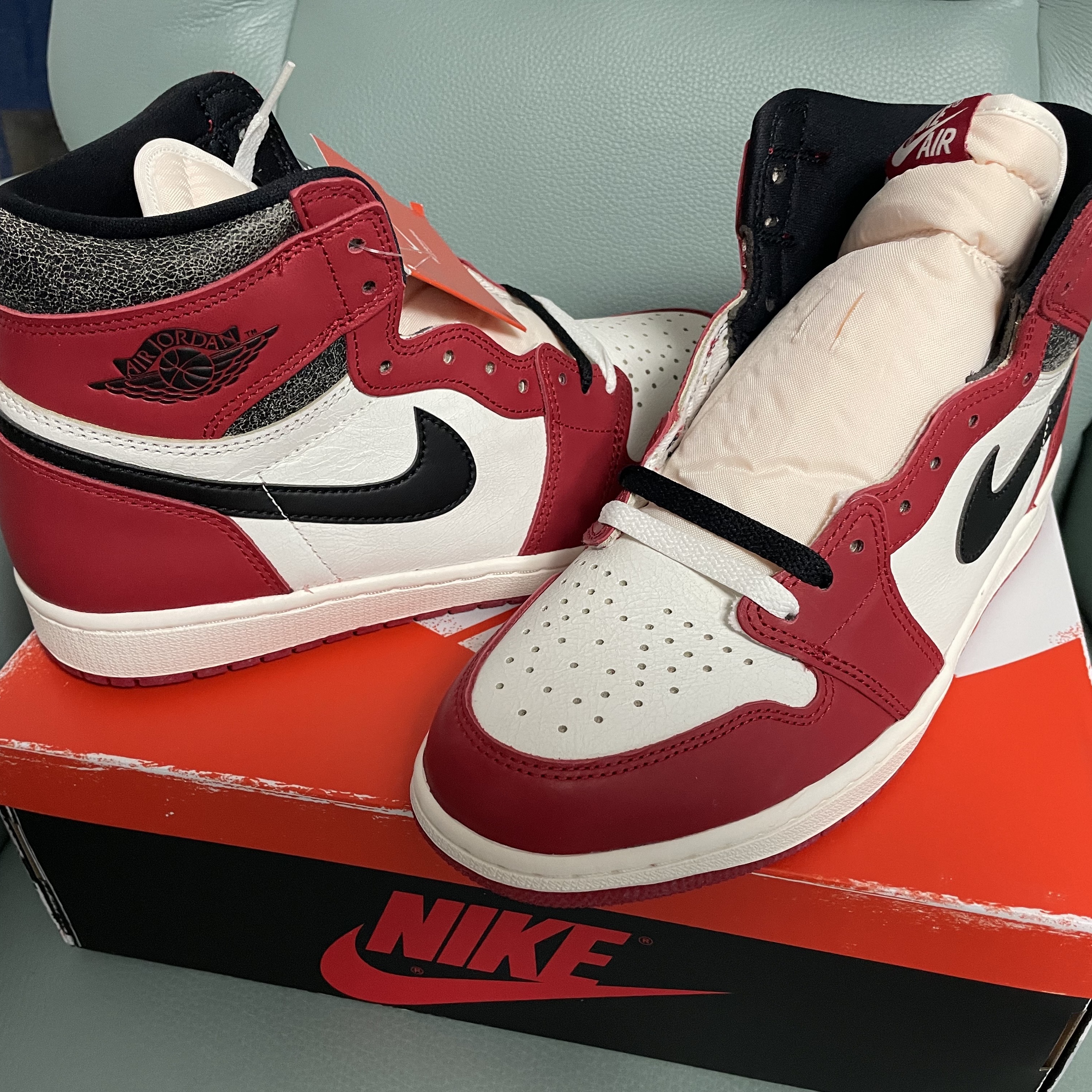 Jordan 1 Retro High OG Chicago 2022 착용 스타일 - 4