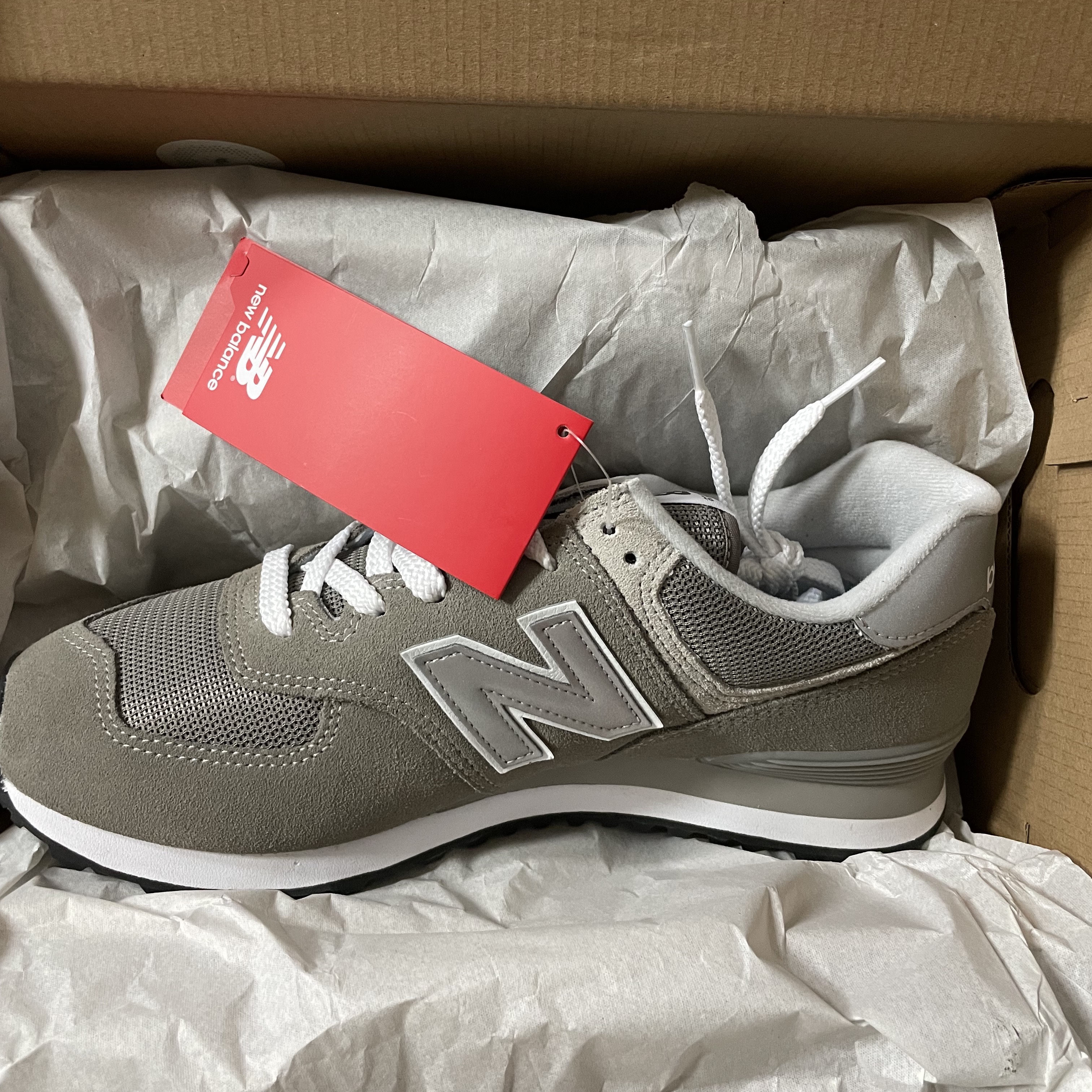 New Balance 574 Grey - D Standard 착용 스타일