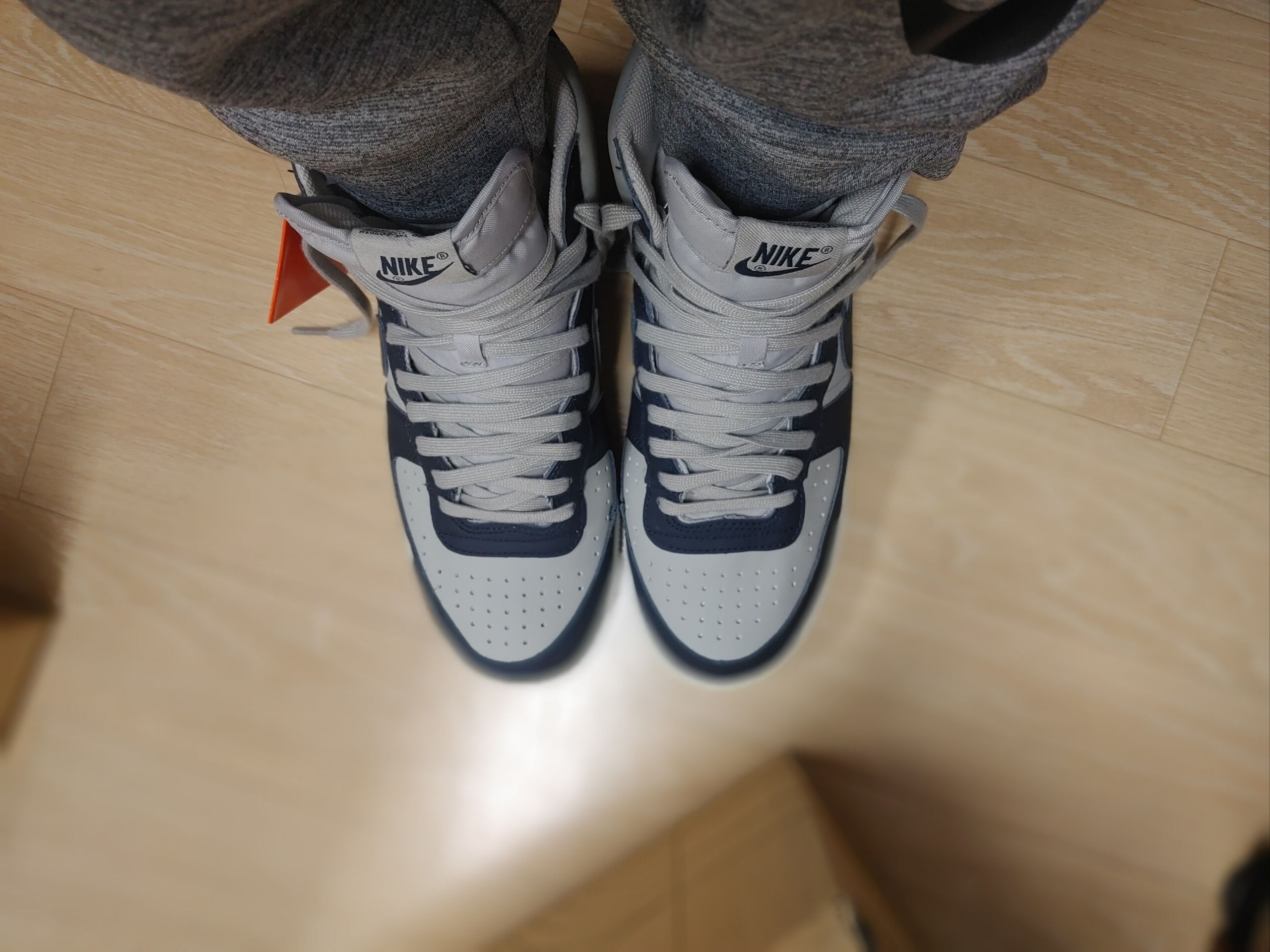 Nike Terminator High Granite and Dark Obsidian 착용 스타일 - 2