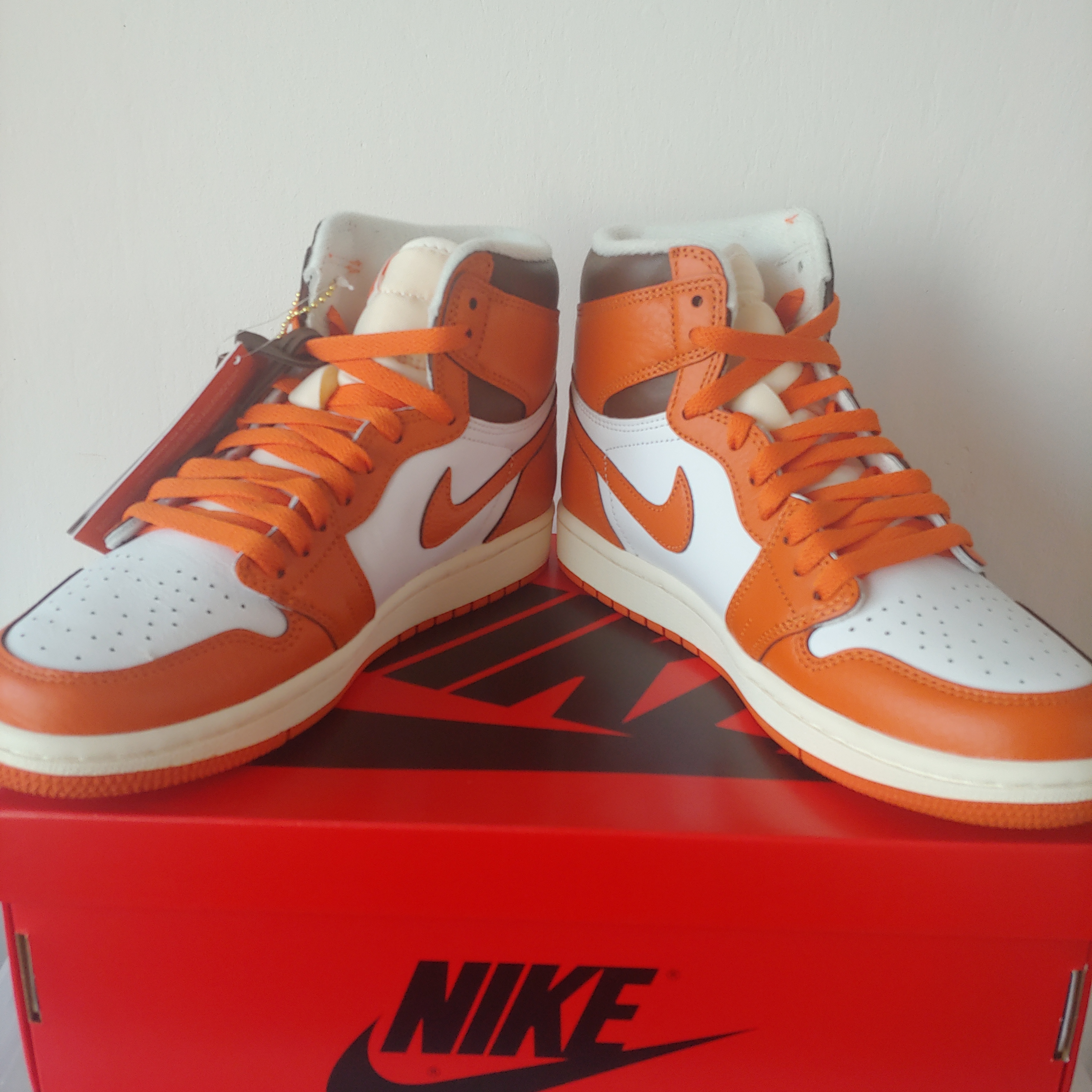 (W) Jordan 1 Retro High OG Starfish 착용 스타일 - 3