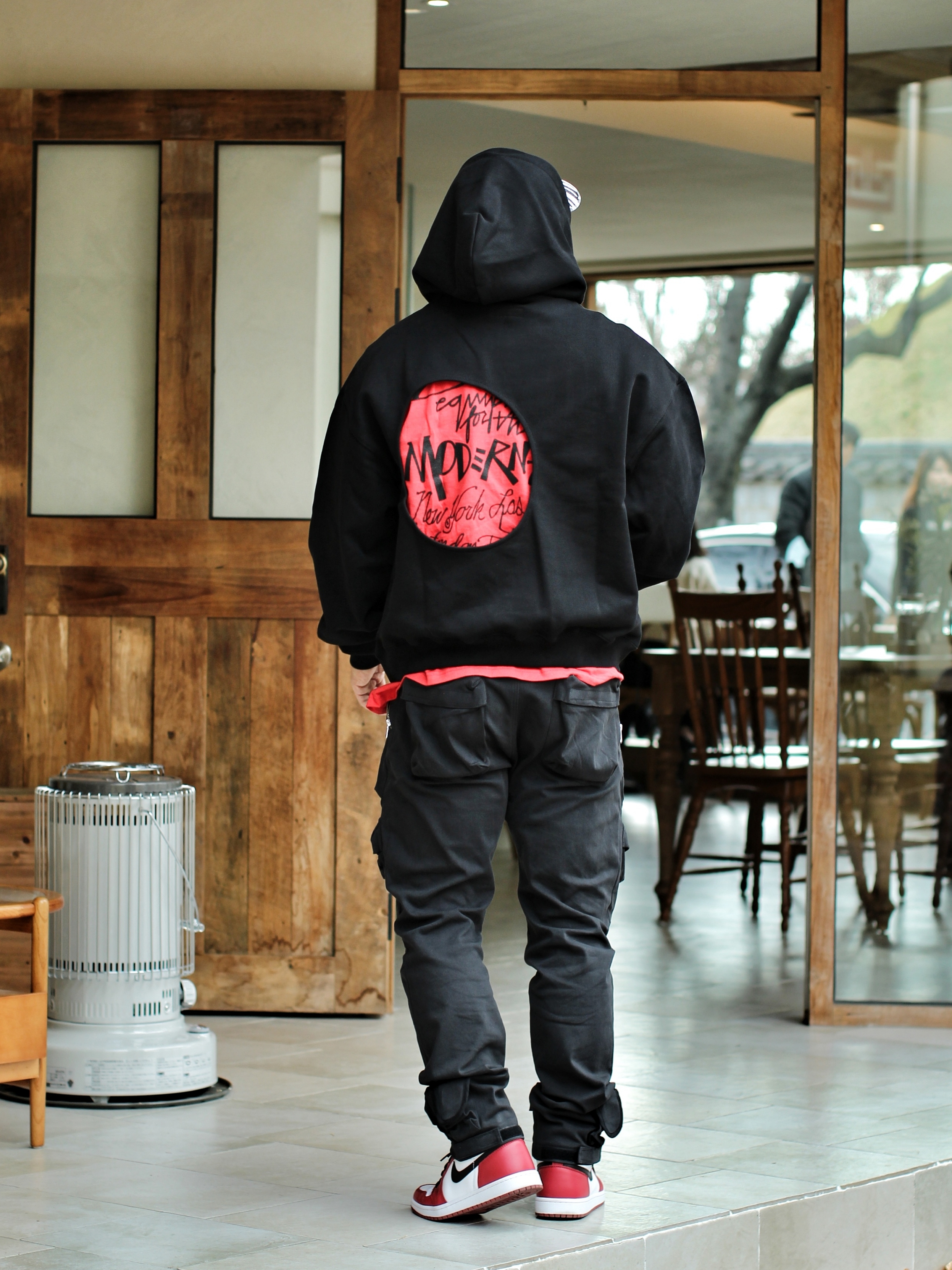 Supreme Washed Chino Twill Camp Cap Zebra - 22FW, Stussy Modern Age T-Shirt Red 착용 스타일 - 3