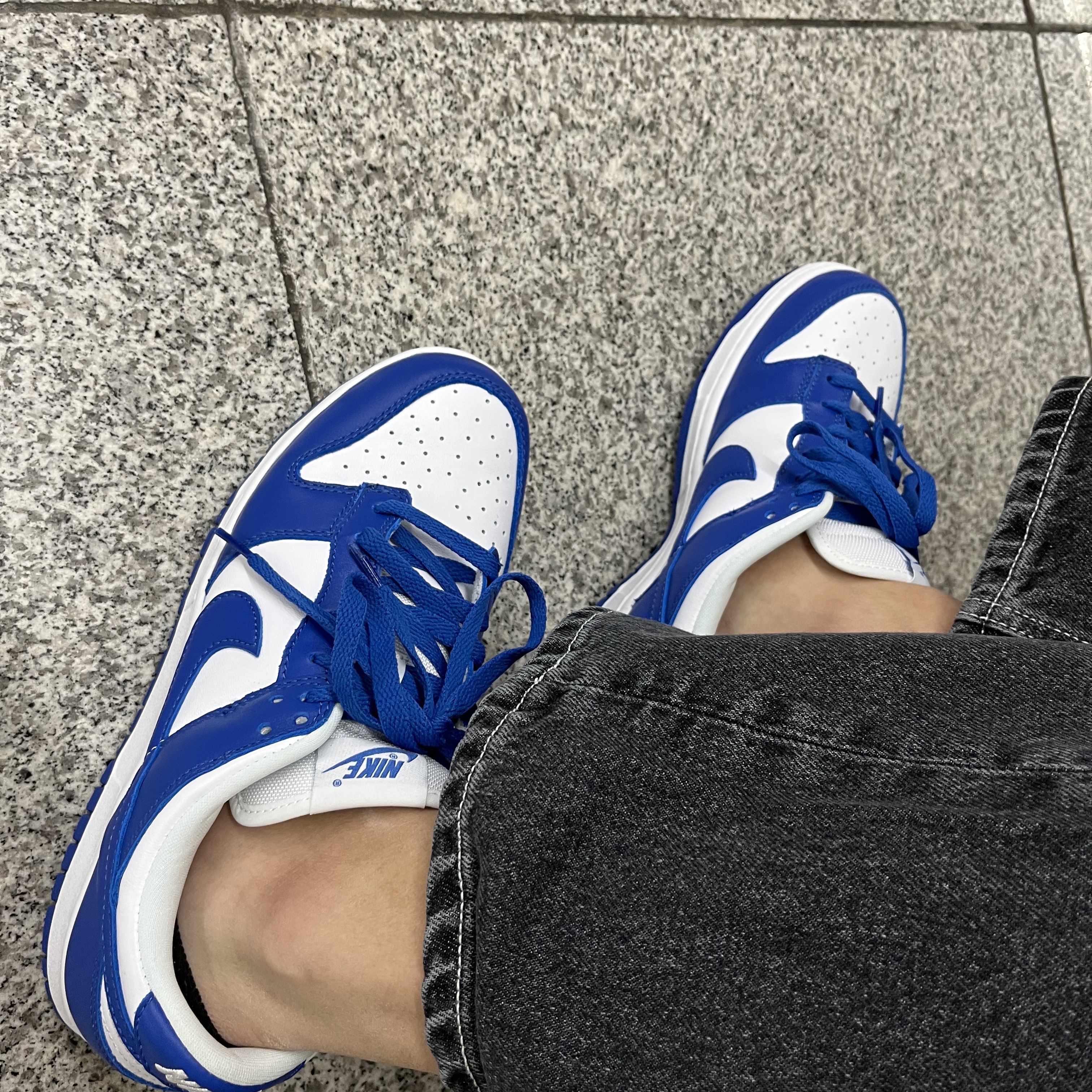 Nike Dunk Low SP Kentucky 2022 착용 스타일
